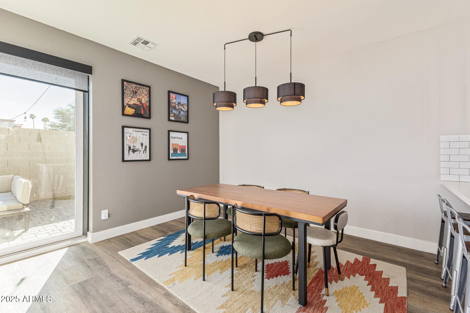 2315 E PINCHOT Avenue 113