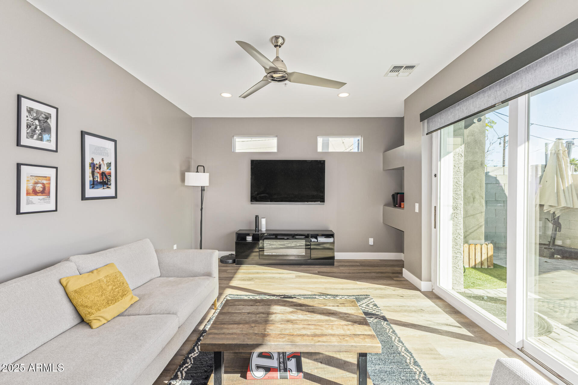 2315 E PINCHOT Avenue 113