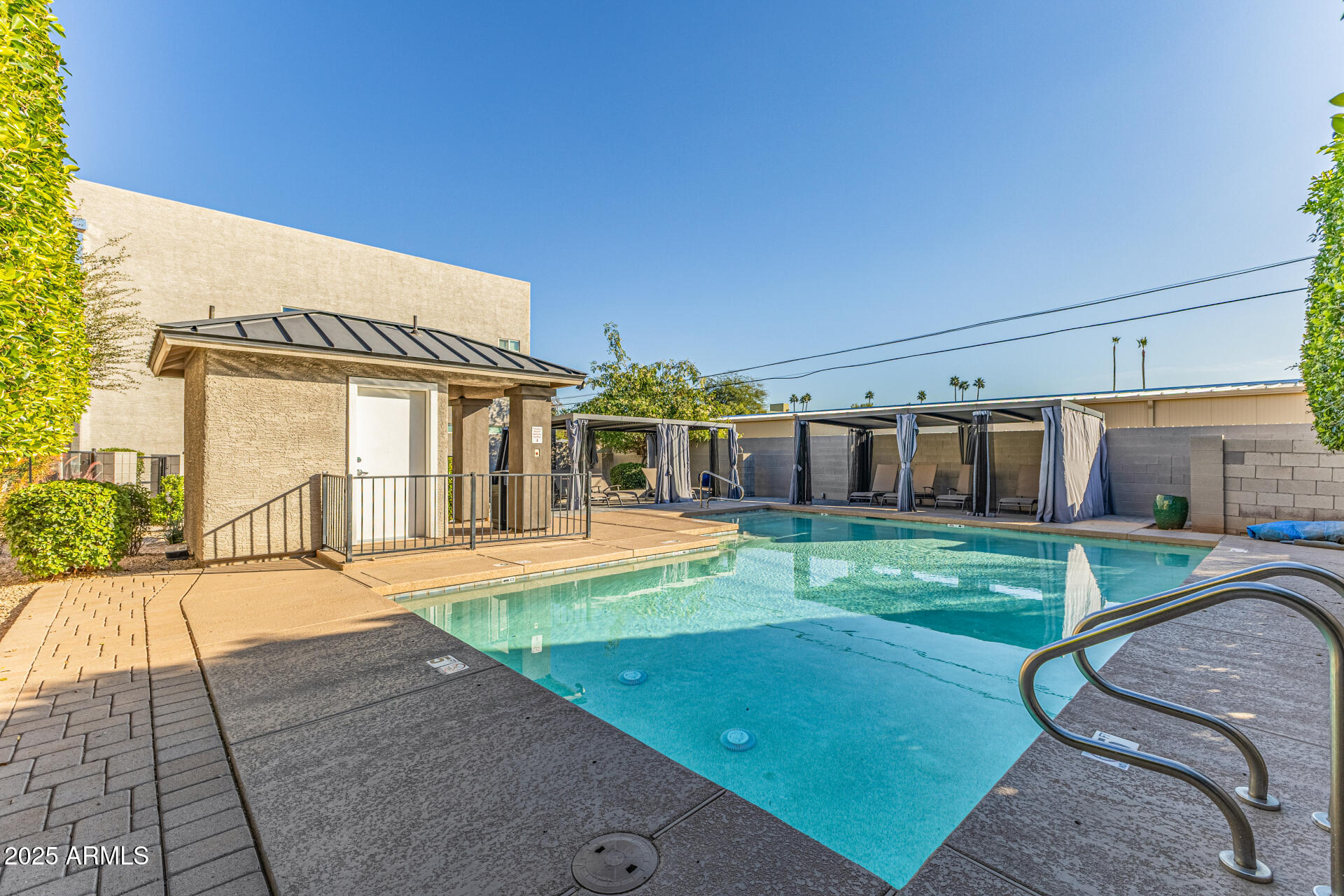 2315 E PINCHOT Avenue 113