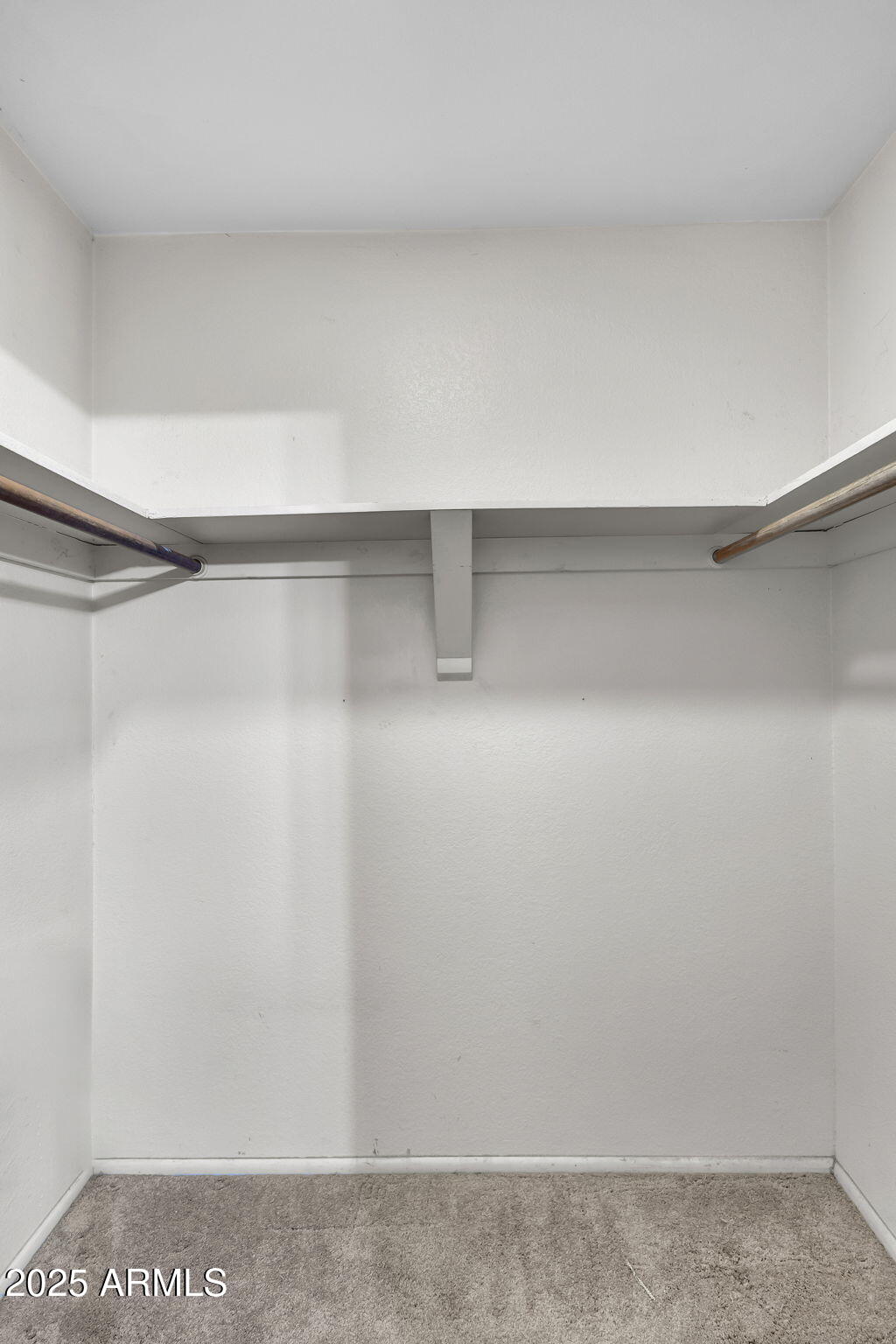 2812 E CONCHO Avenue