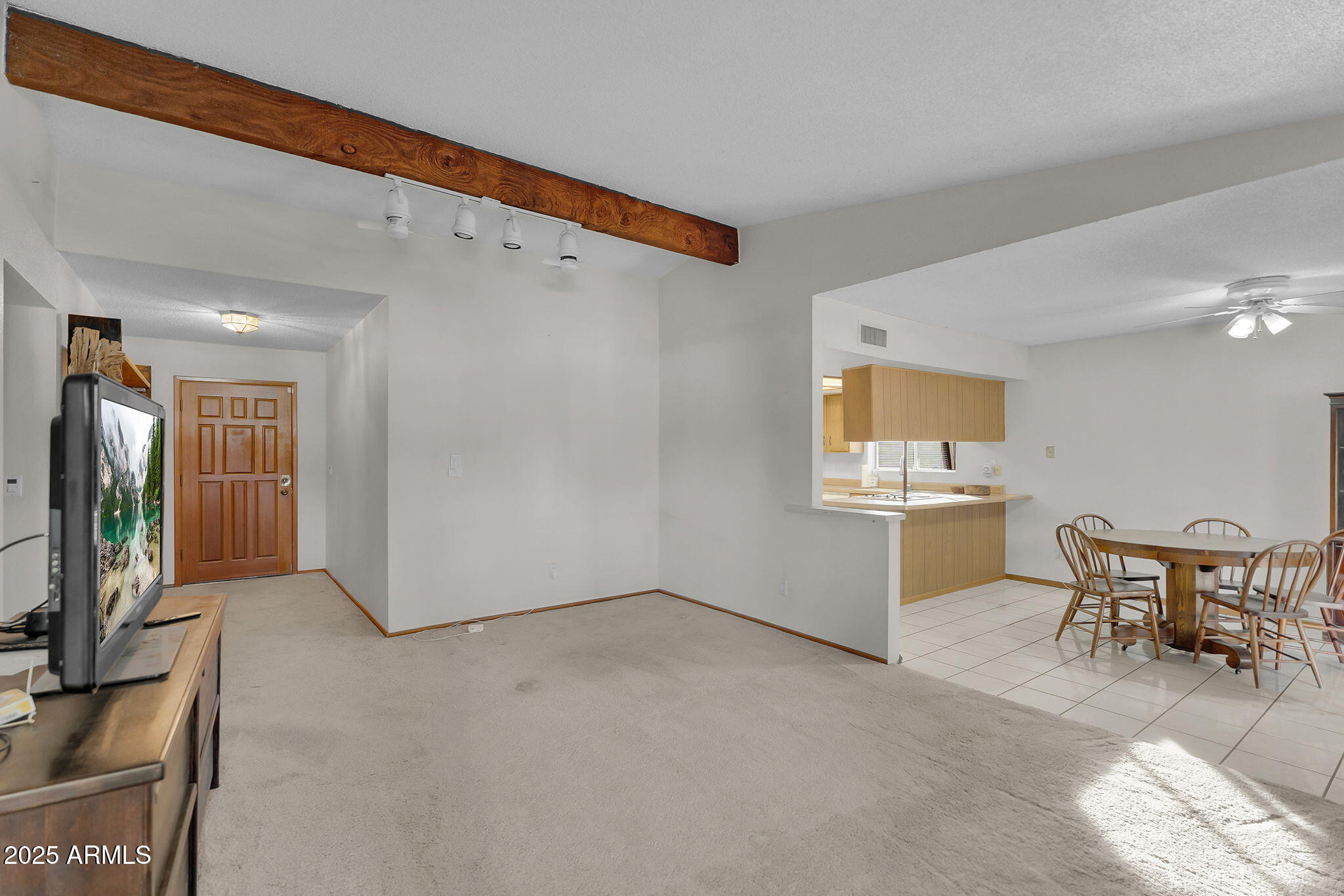 2812 E CONCHO Avenue