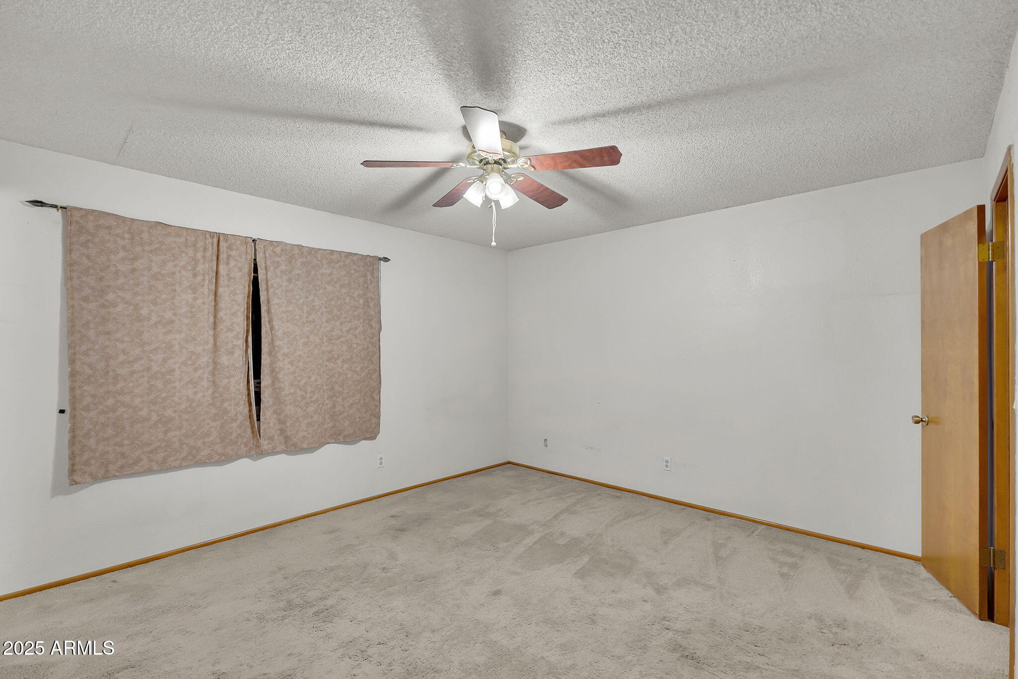 2812 E CONCHO Avenue