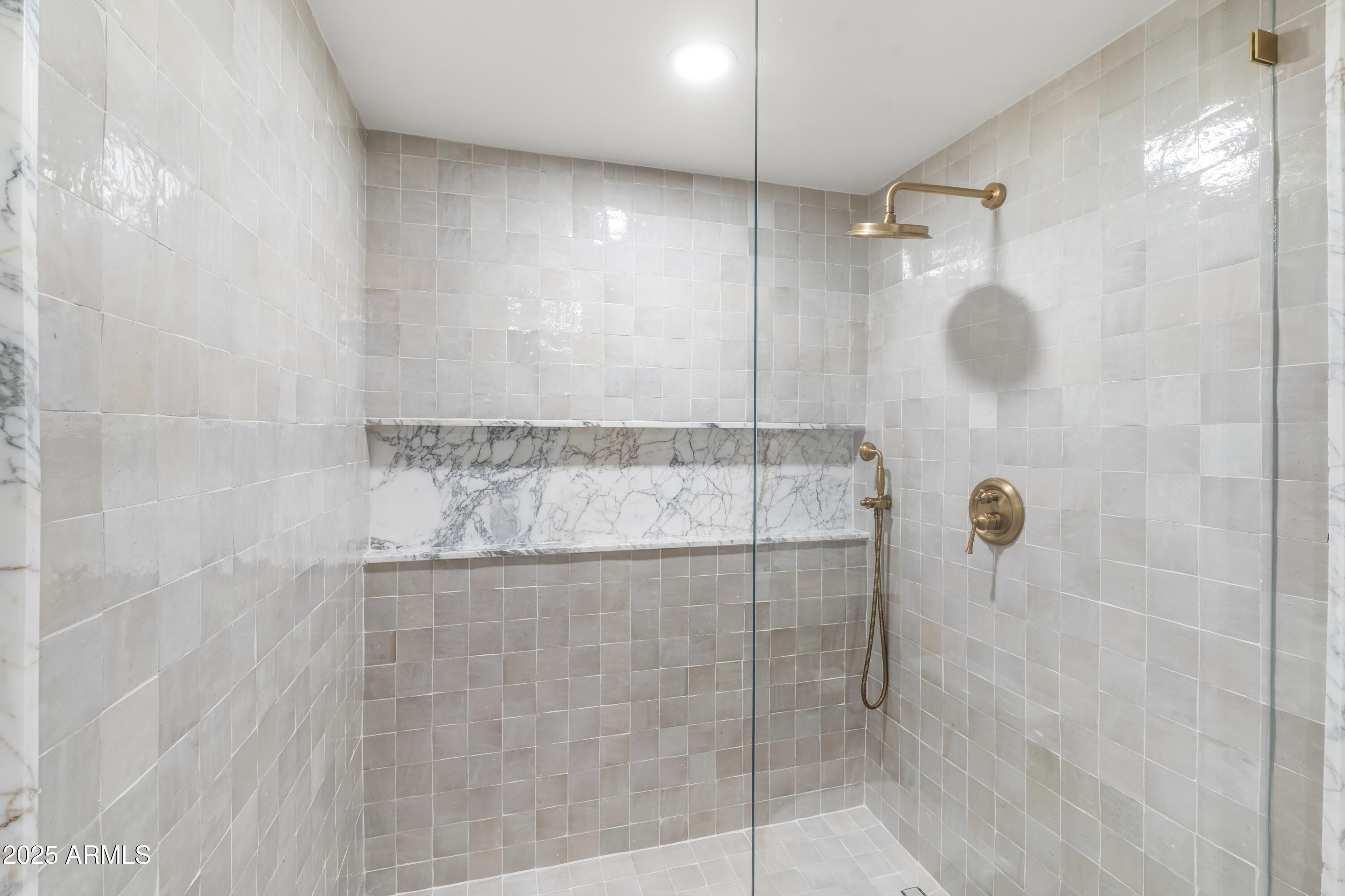 8119 E FOOTHILLS Drive