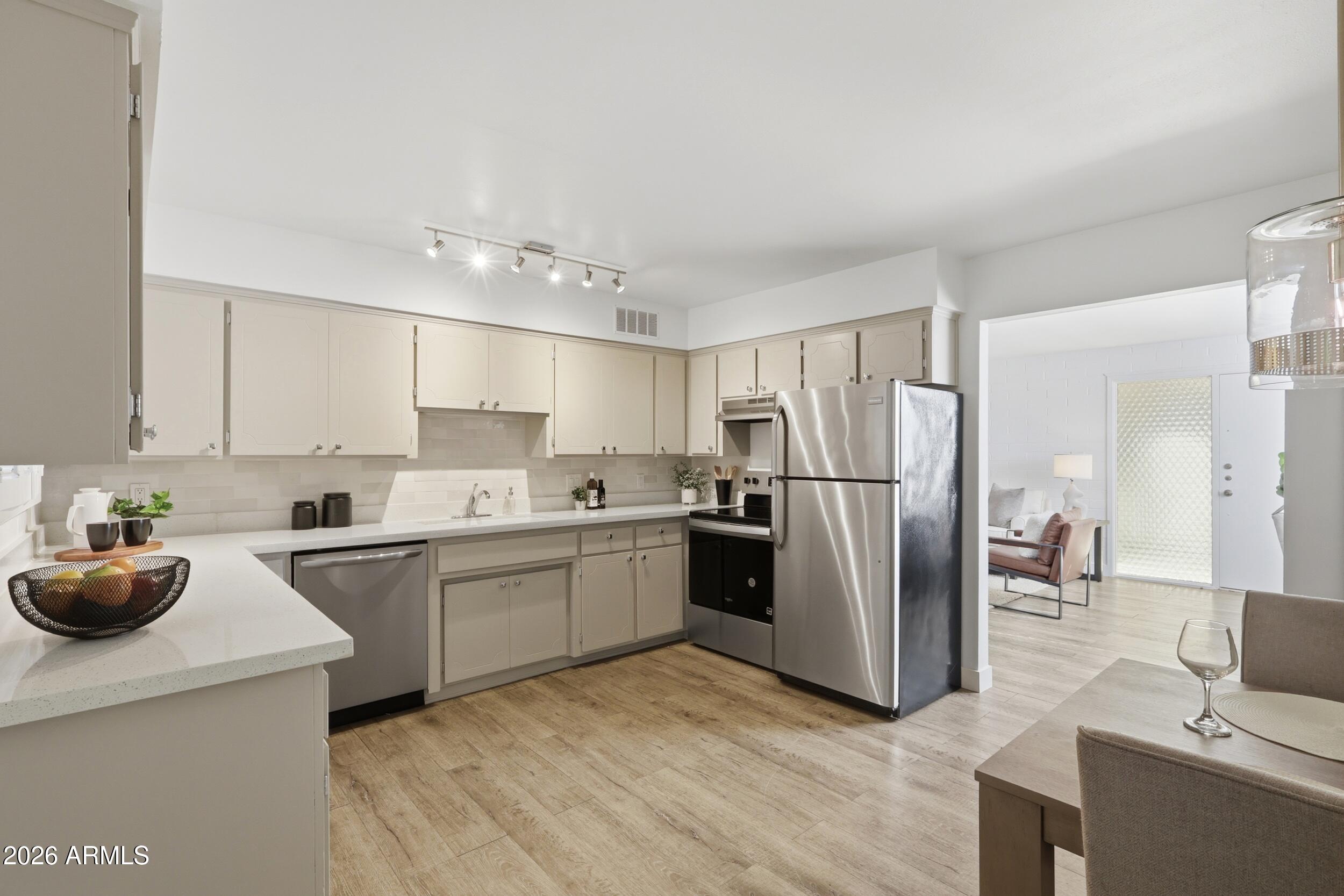 4102 E CALLE REDONDA 43