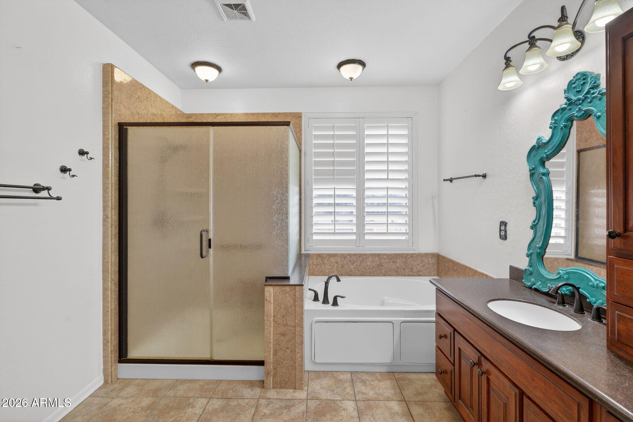 4167 E RAVENSWOOD Drive