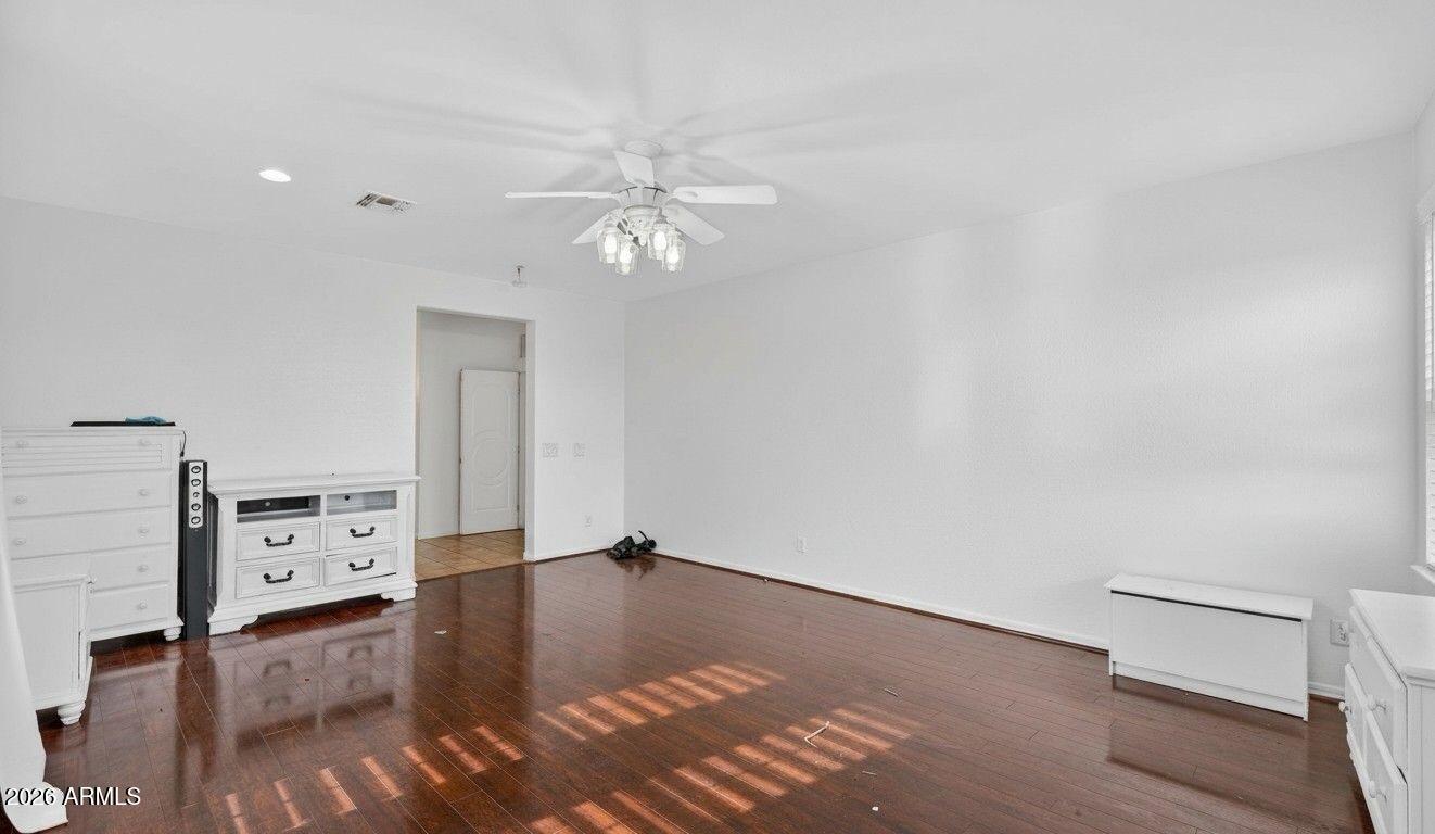 4167 E RAVENSWOOD Drive