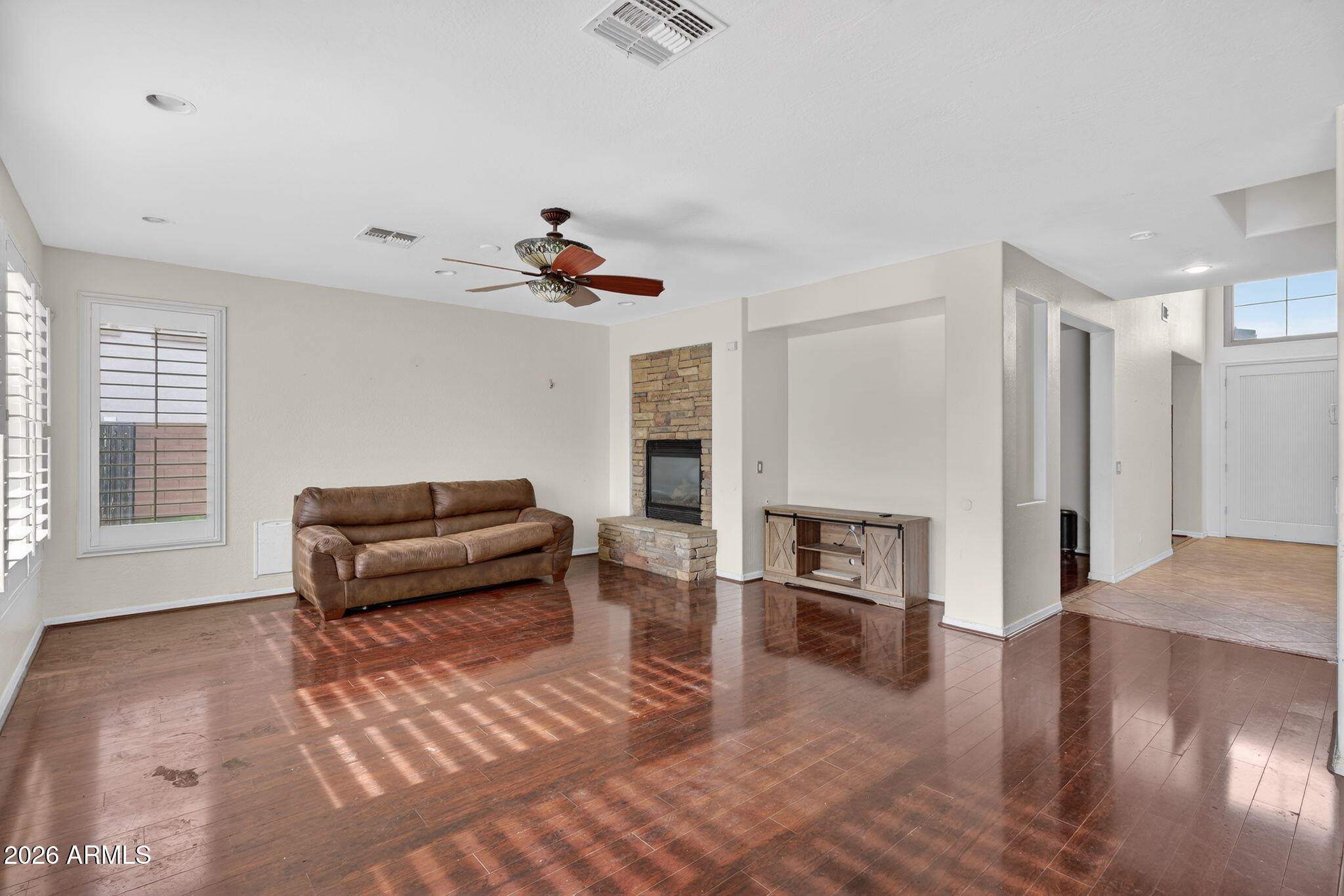 4167 E RAVENSWOOD Drive