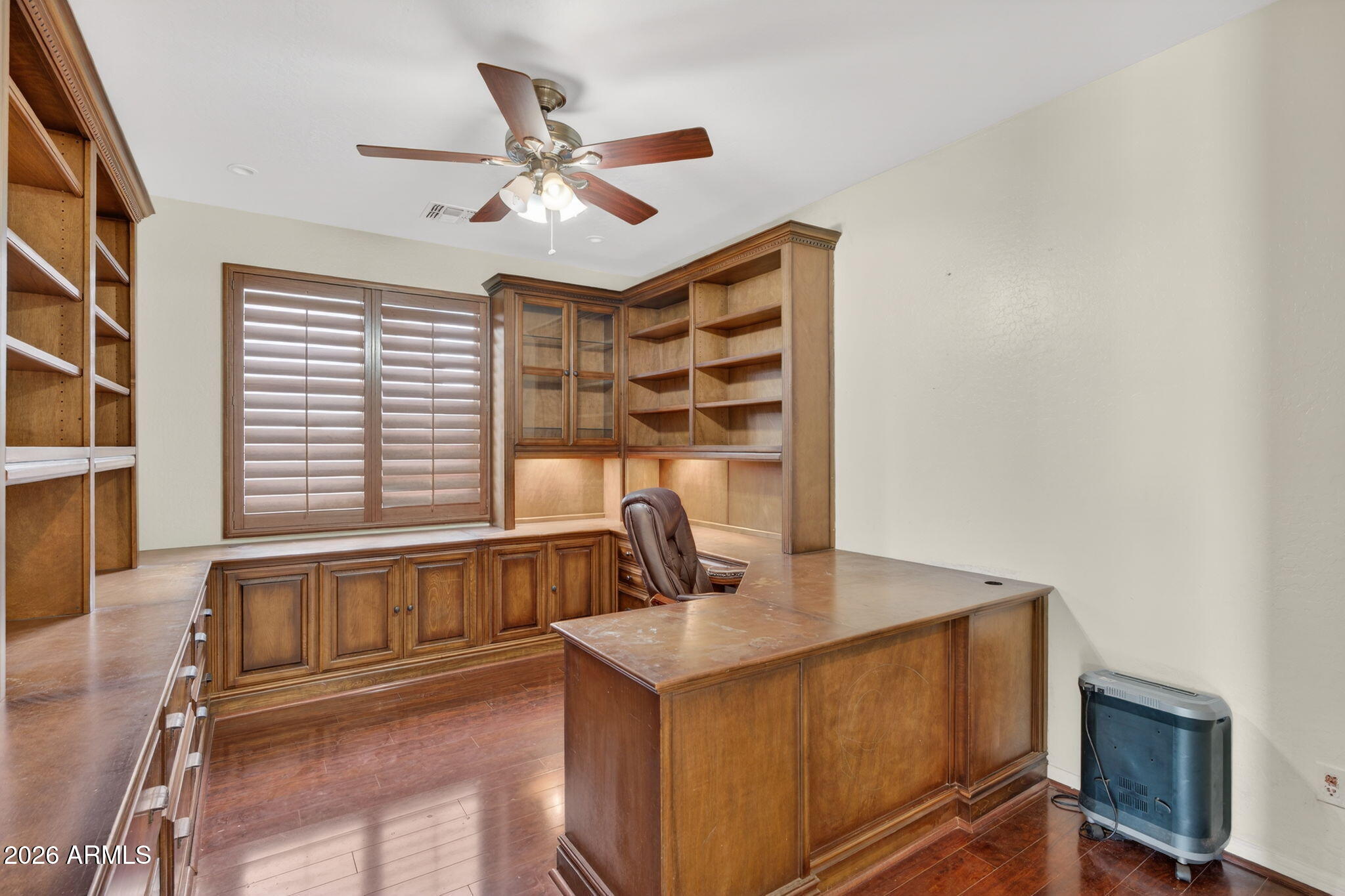 4167 E RAVENSWOOD Drive