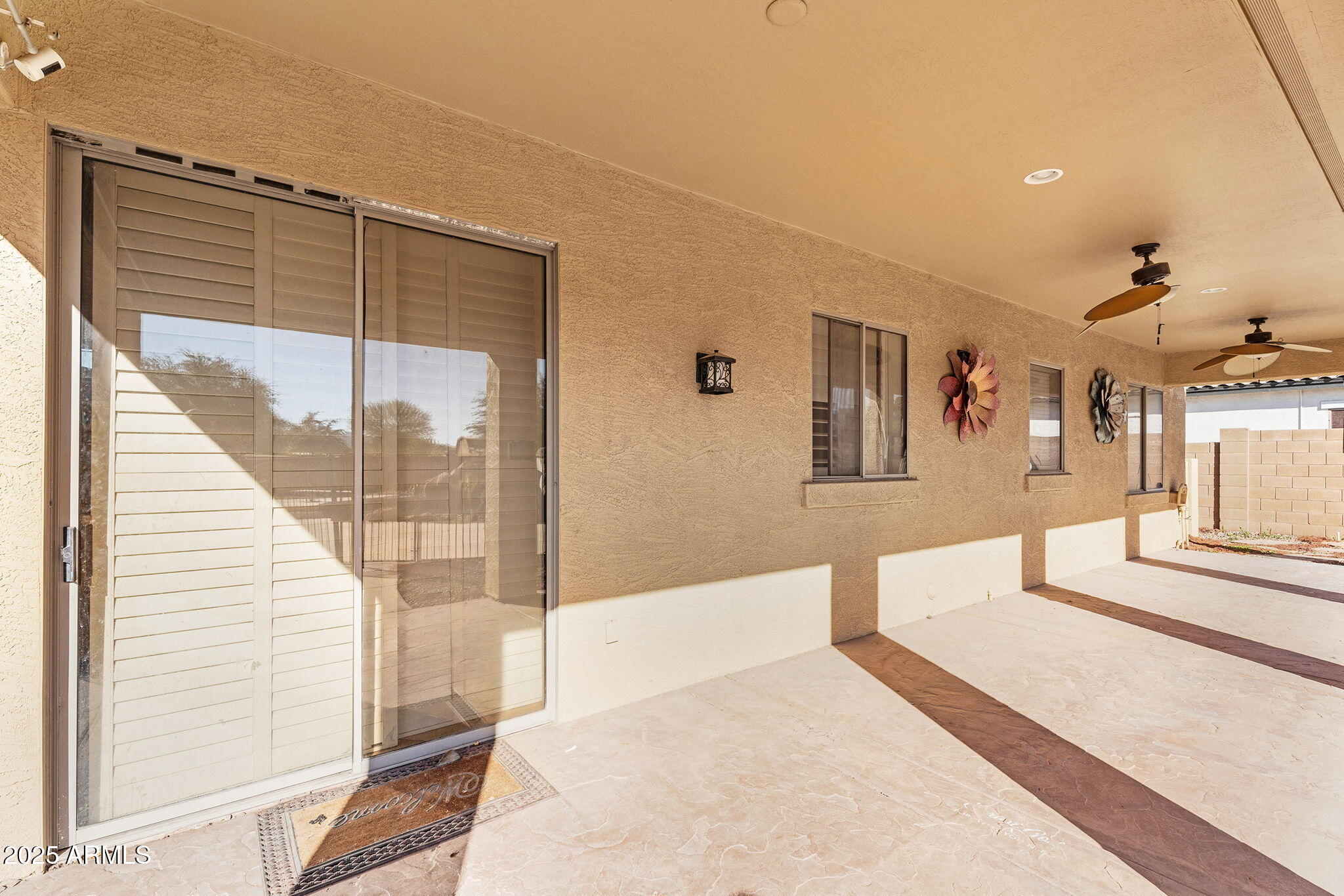 4167 E RAVENSWOOD Drive