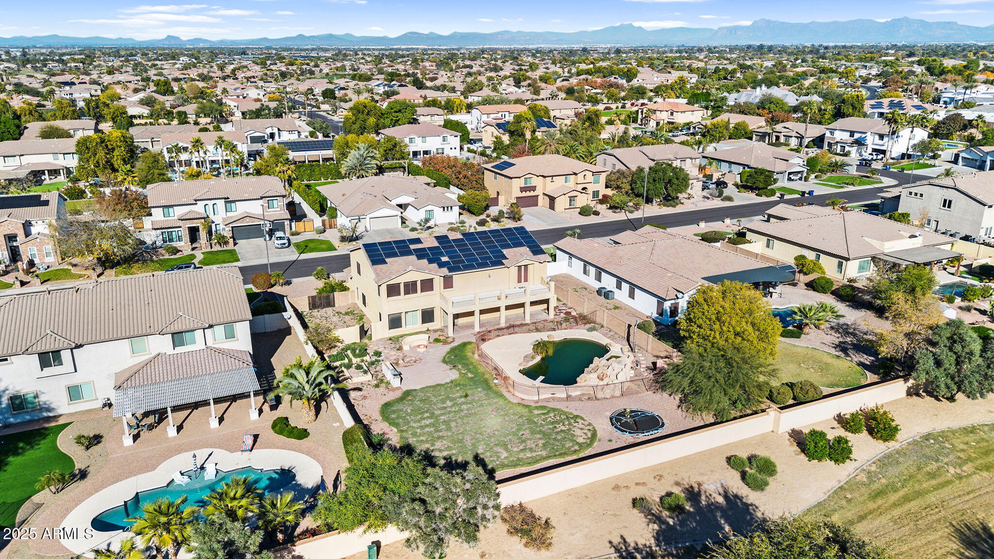 4167 E RAVENSWOOD Drive