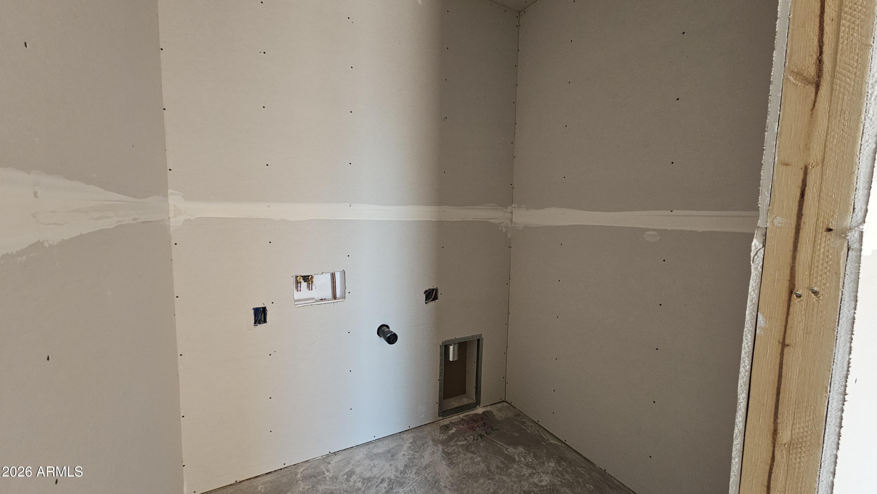 6616 E FIDDLENECK Way