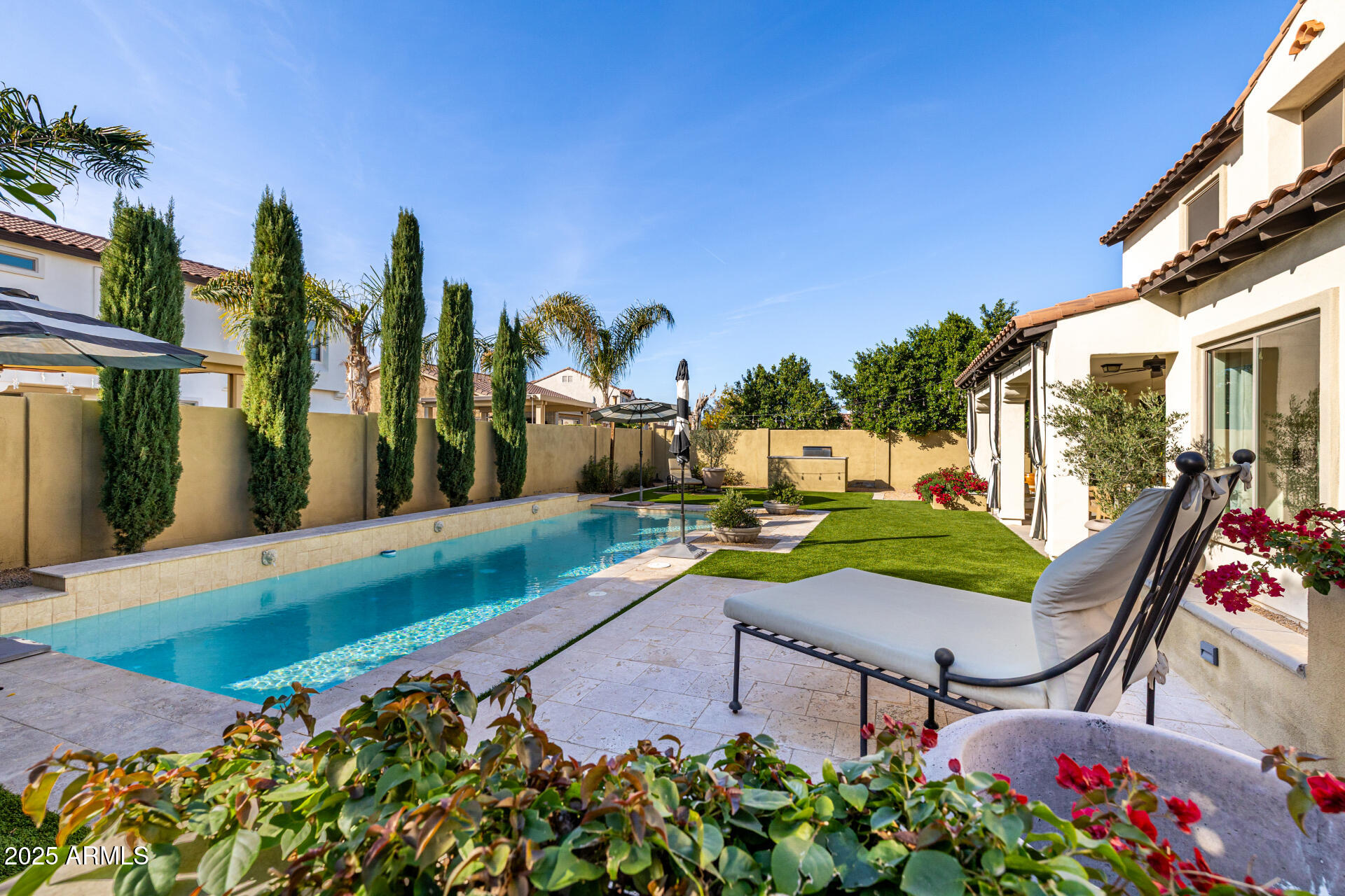 377 W DESERT BROOM Drive