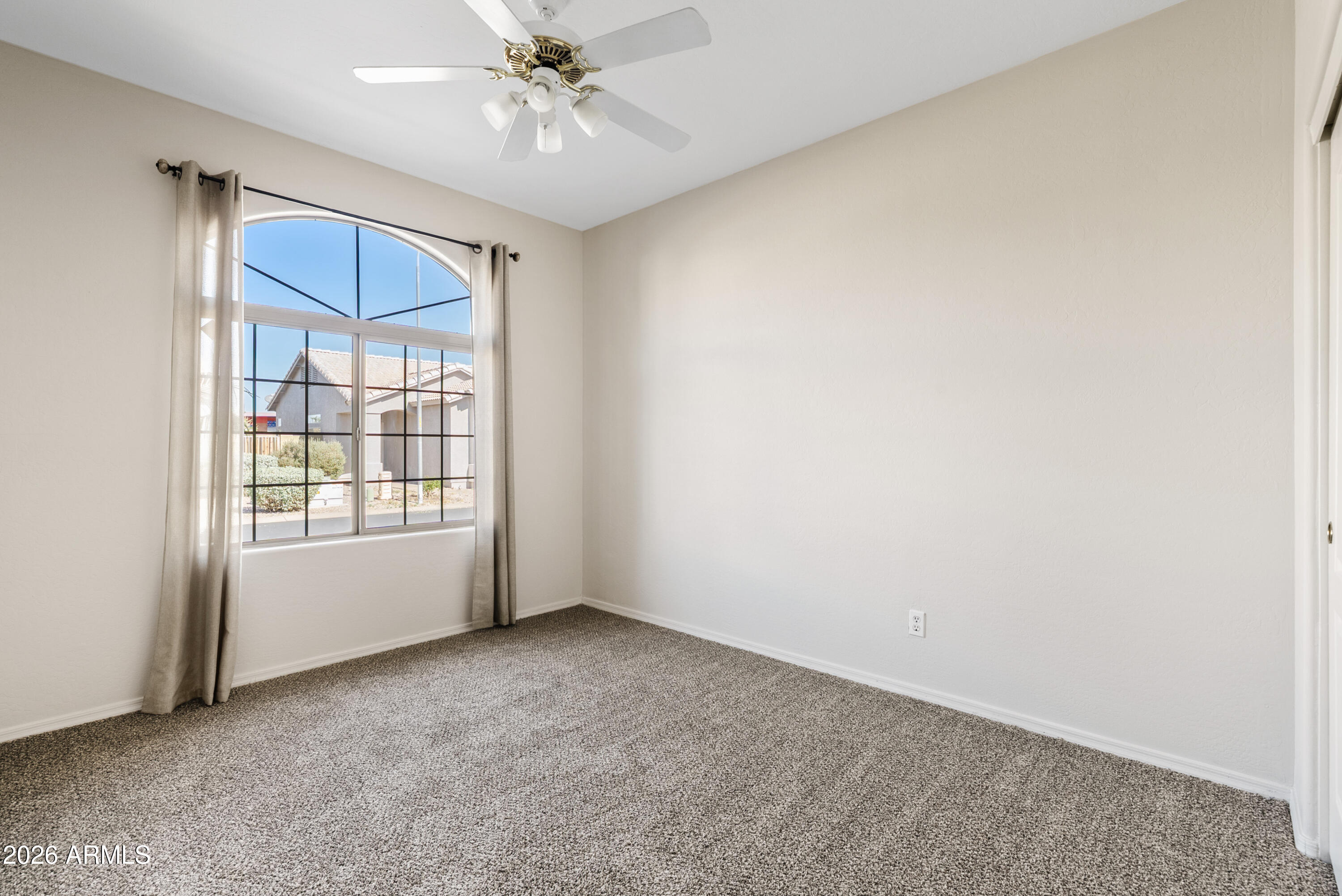 1932 N MESA Drive Unit: 33