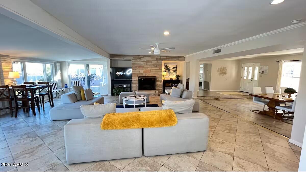 4830 E Mcdonald Drive