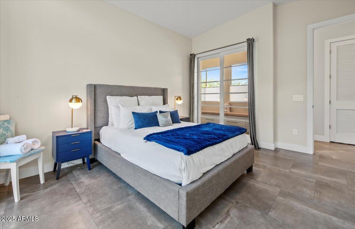 4830 E Mcdonald Drive