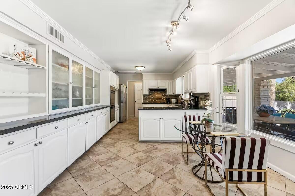 4830 E Mcdonald Drive