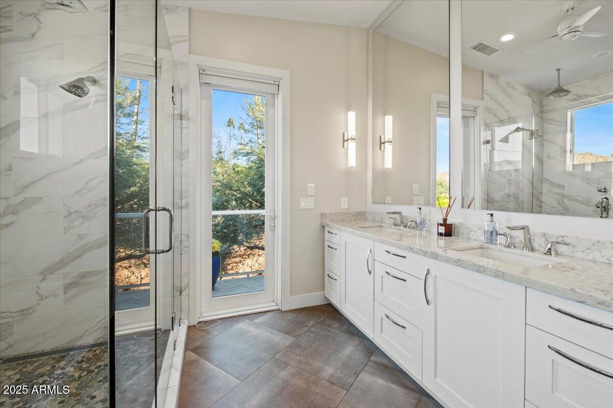 4830 E Mcdonald Drive