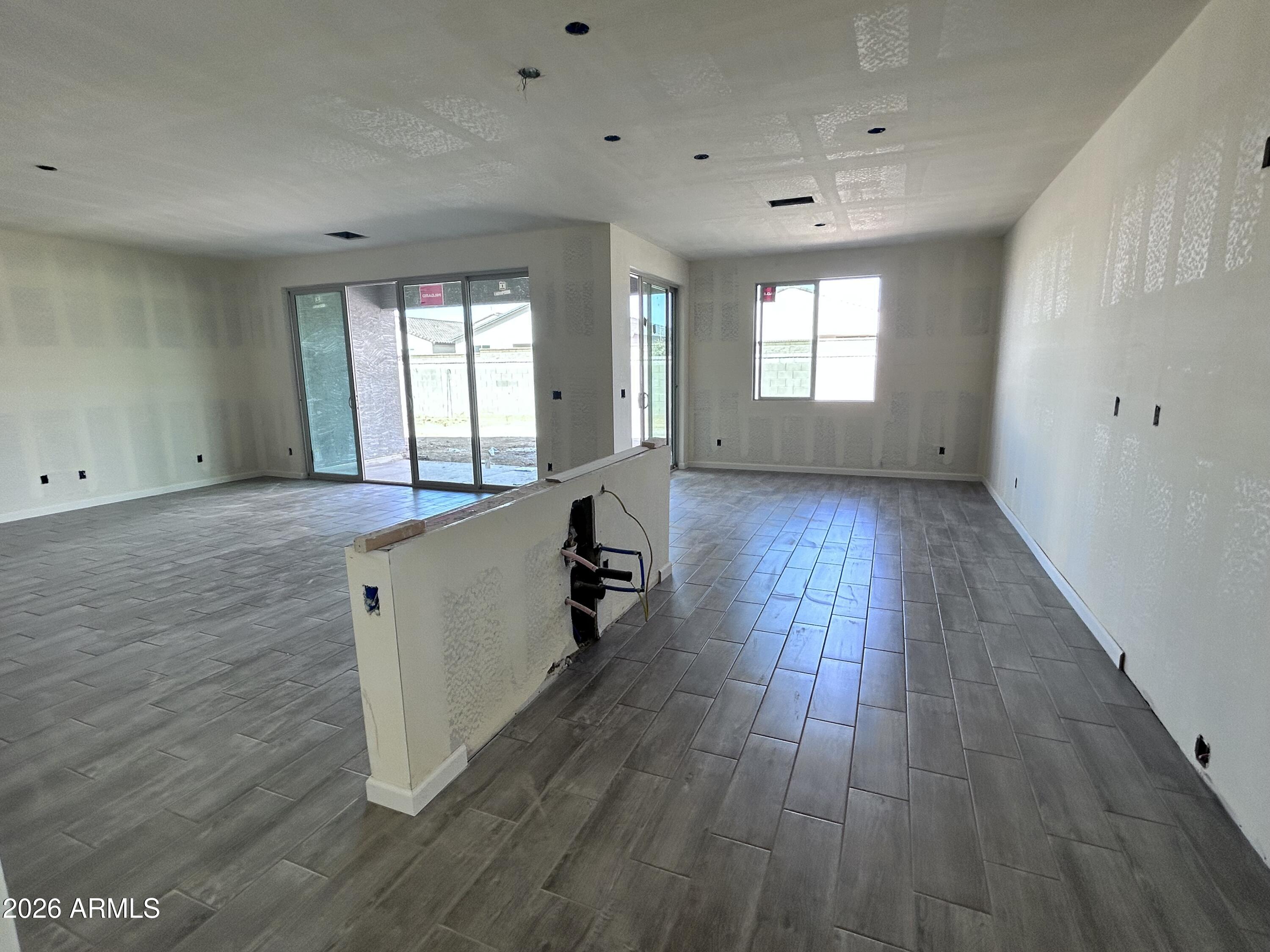 2670 E HOMESTEADER Road