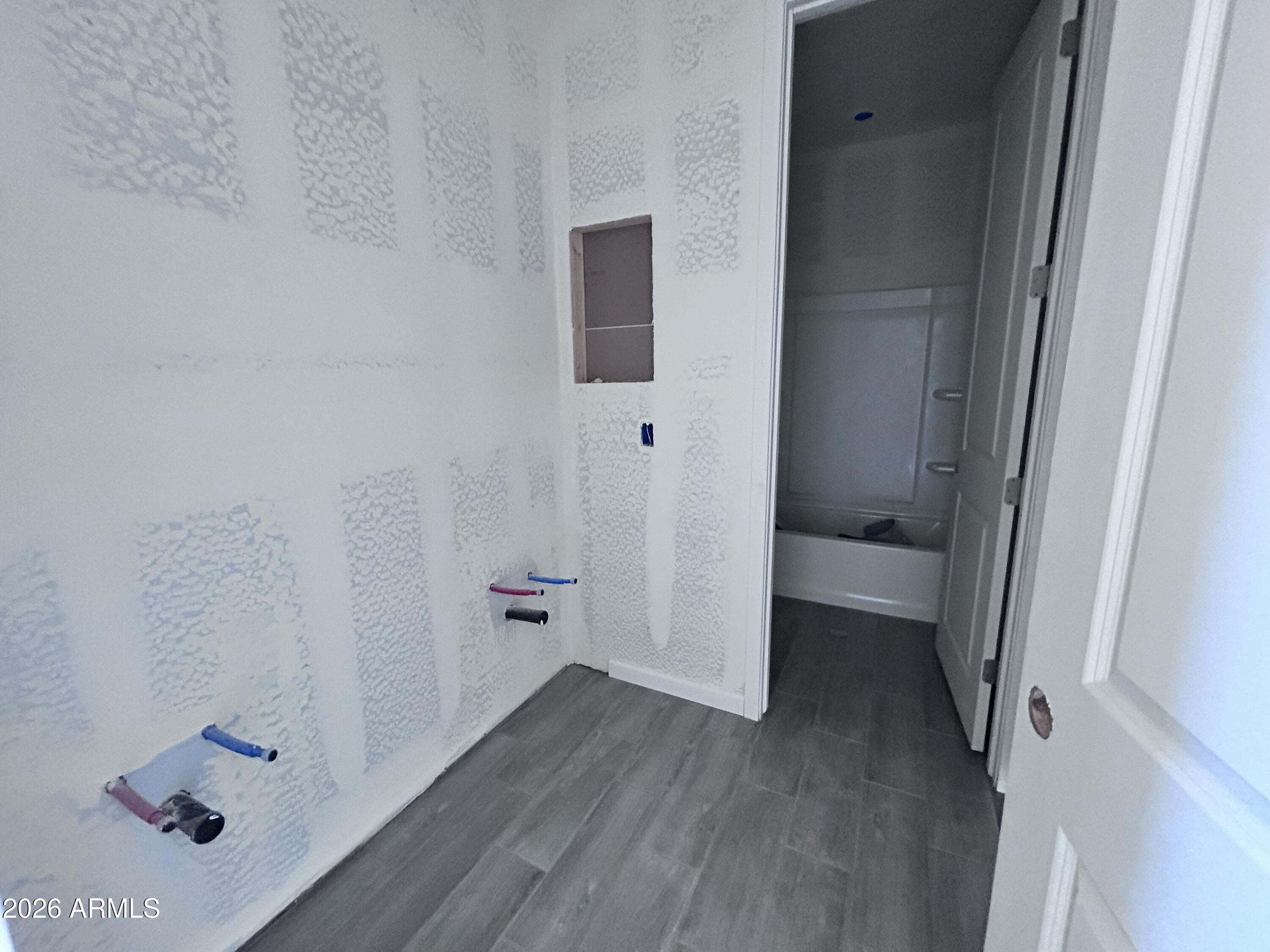 2670 E HOMESTEADER Road