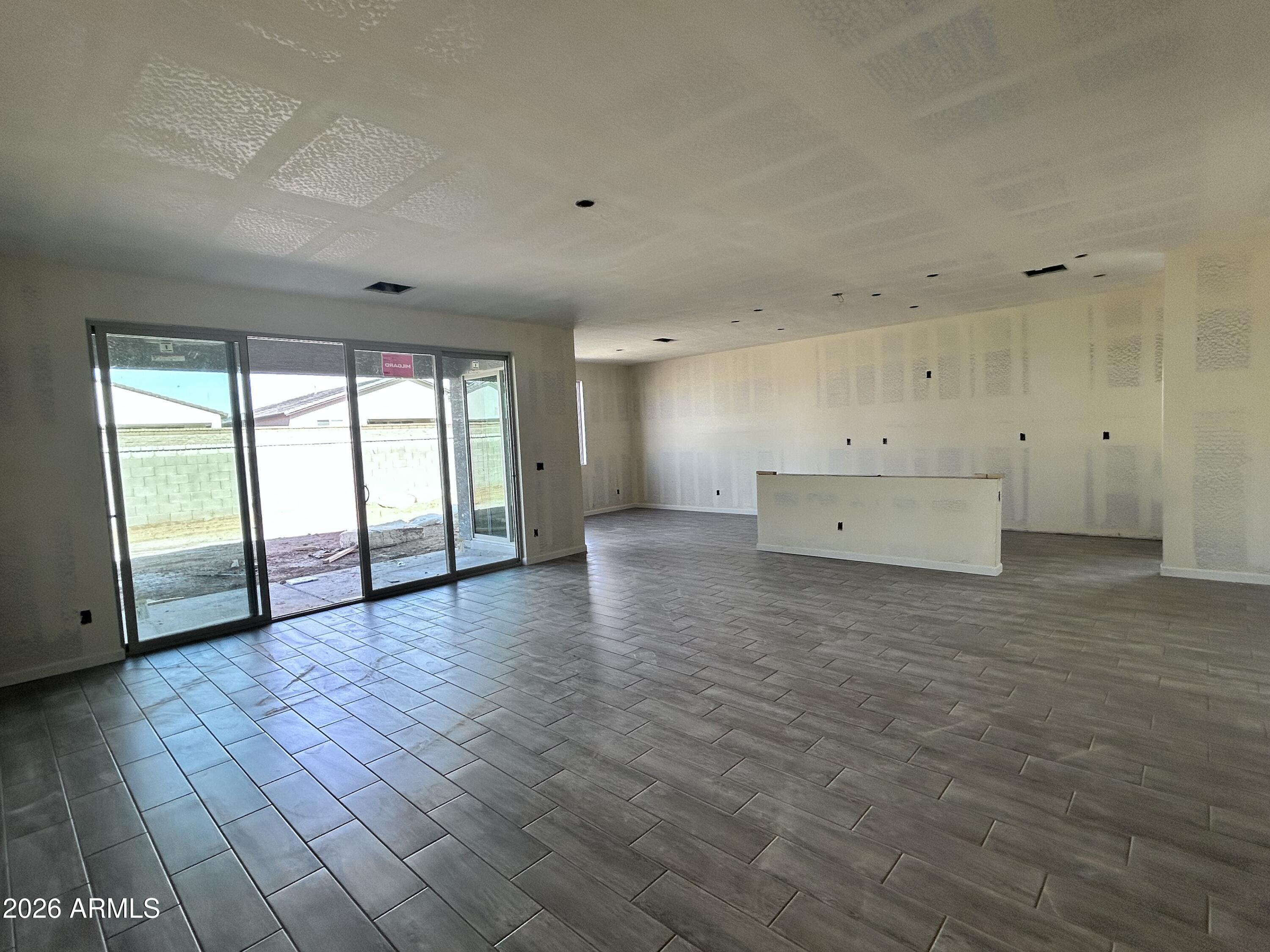 2670 E HOMESTEADER Road