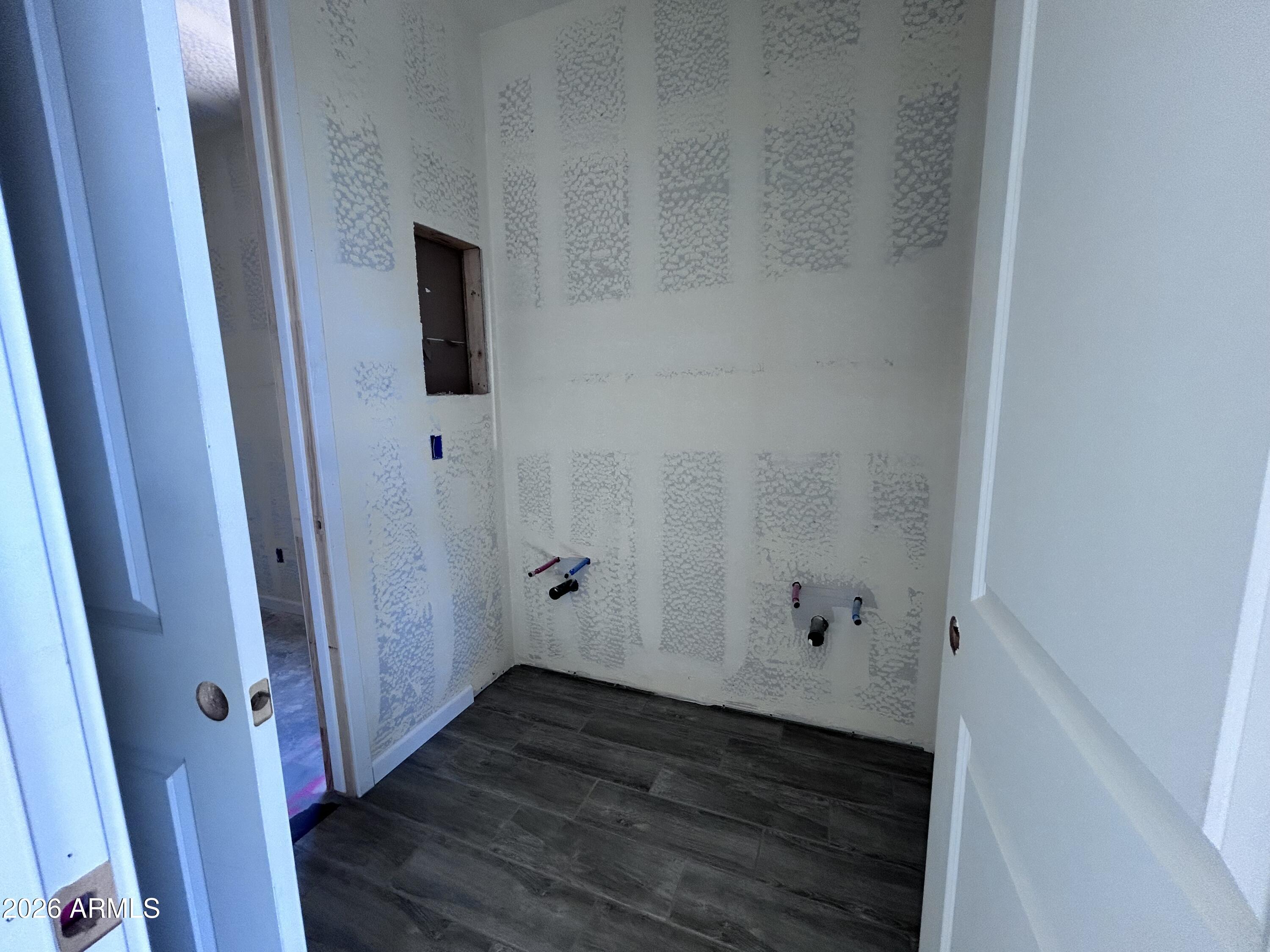 2670 E HOMESTEADER Road