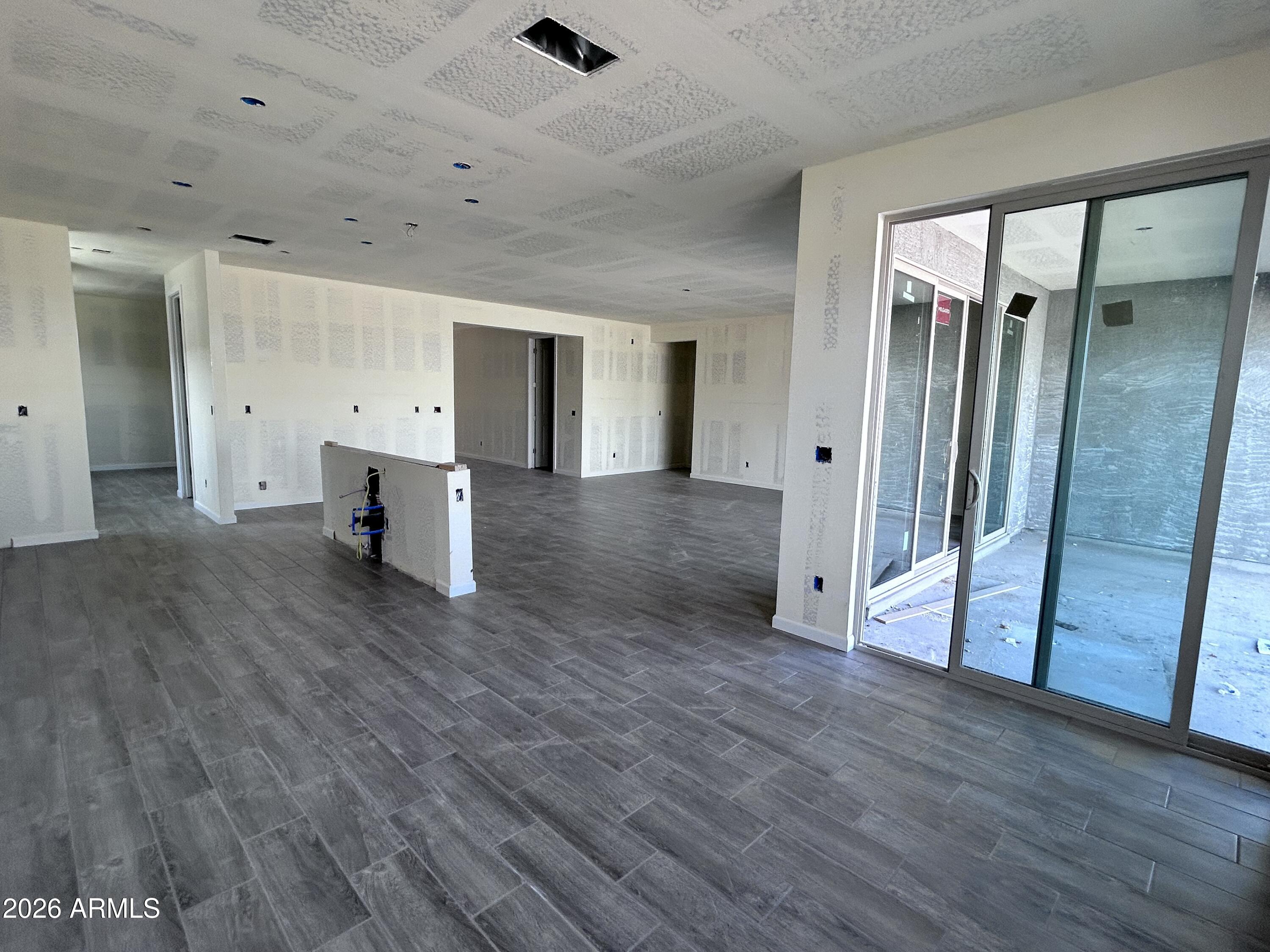 2670 E HOMESTEADER Road