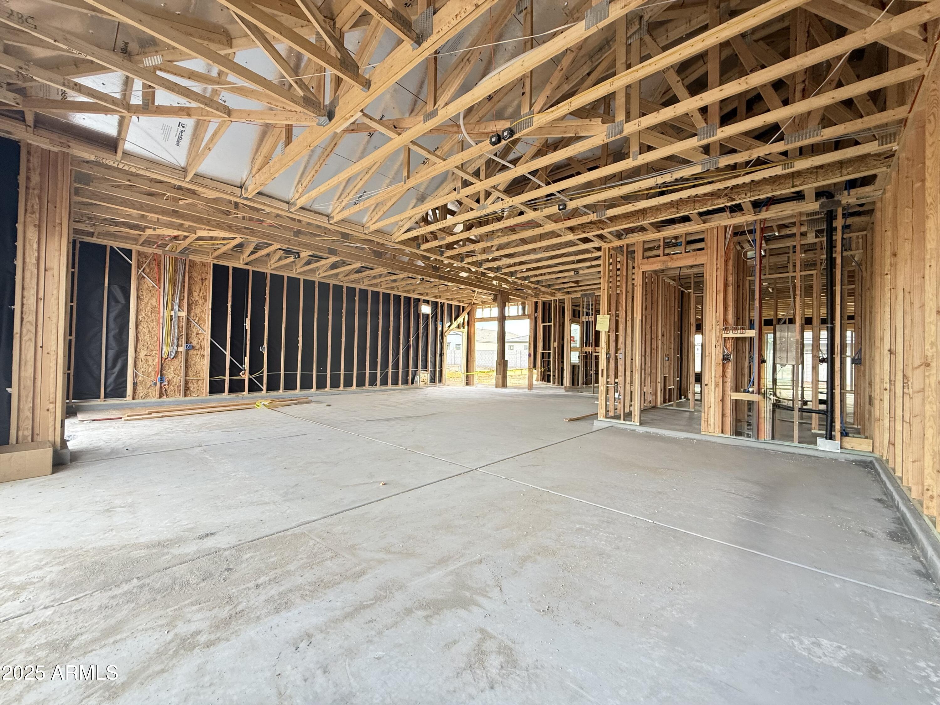 22889 E TWIN ACRES Drive