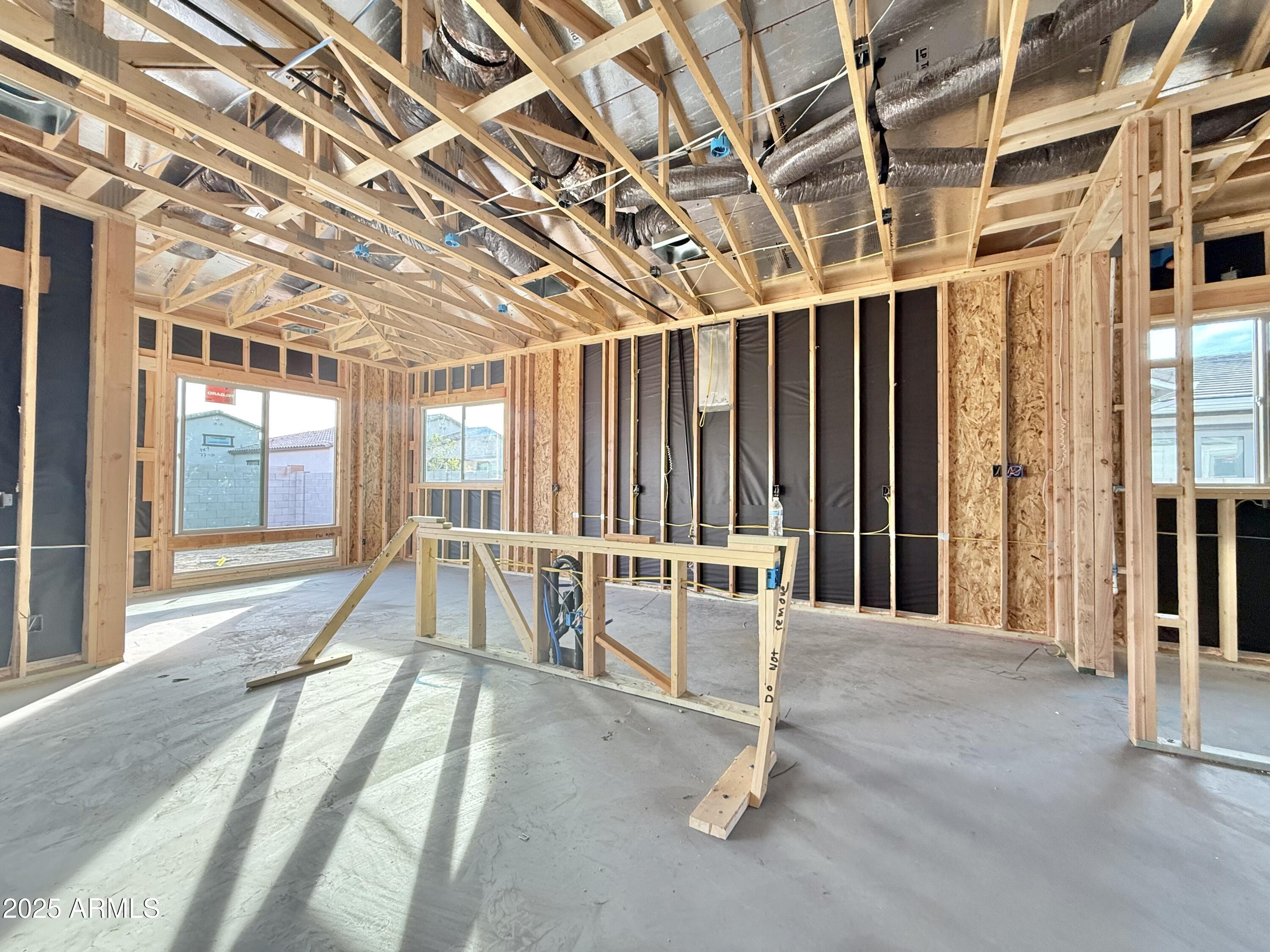 22889 E TWIN ACRES Drive