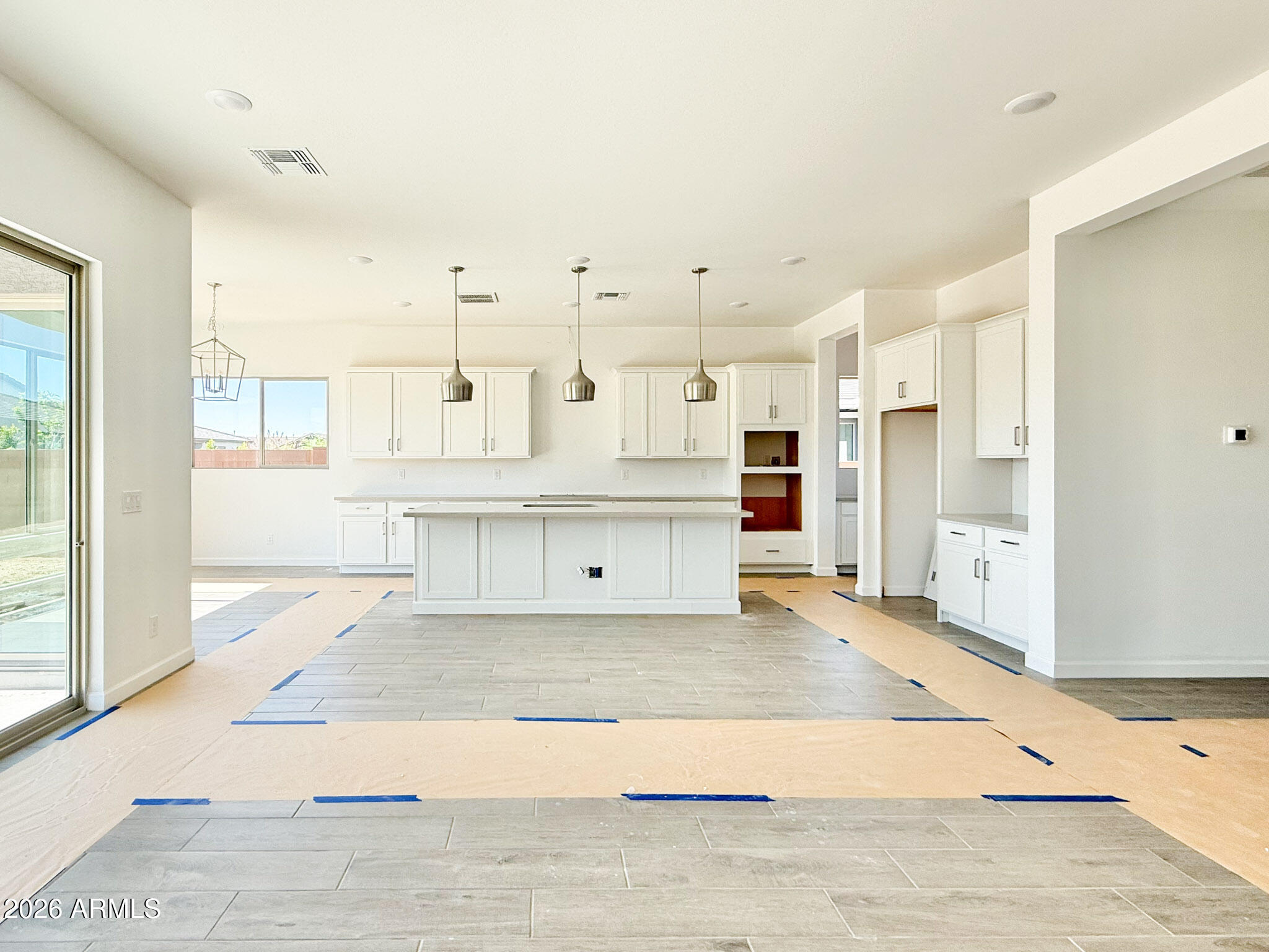 22889 E TWIN ACRES Drive