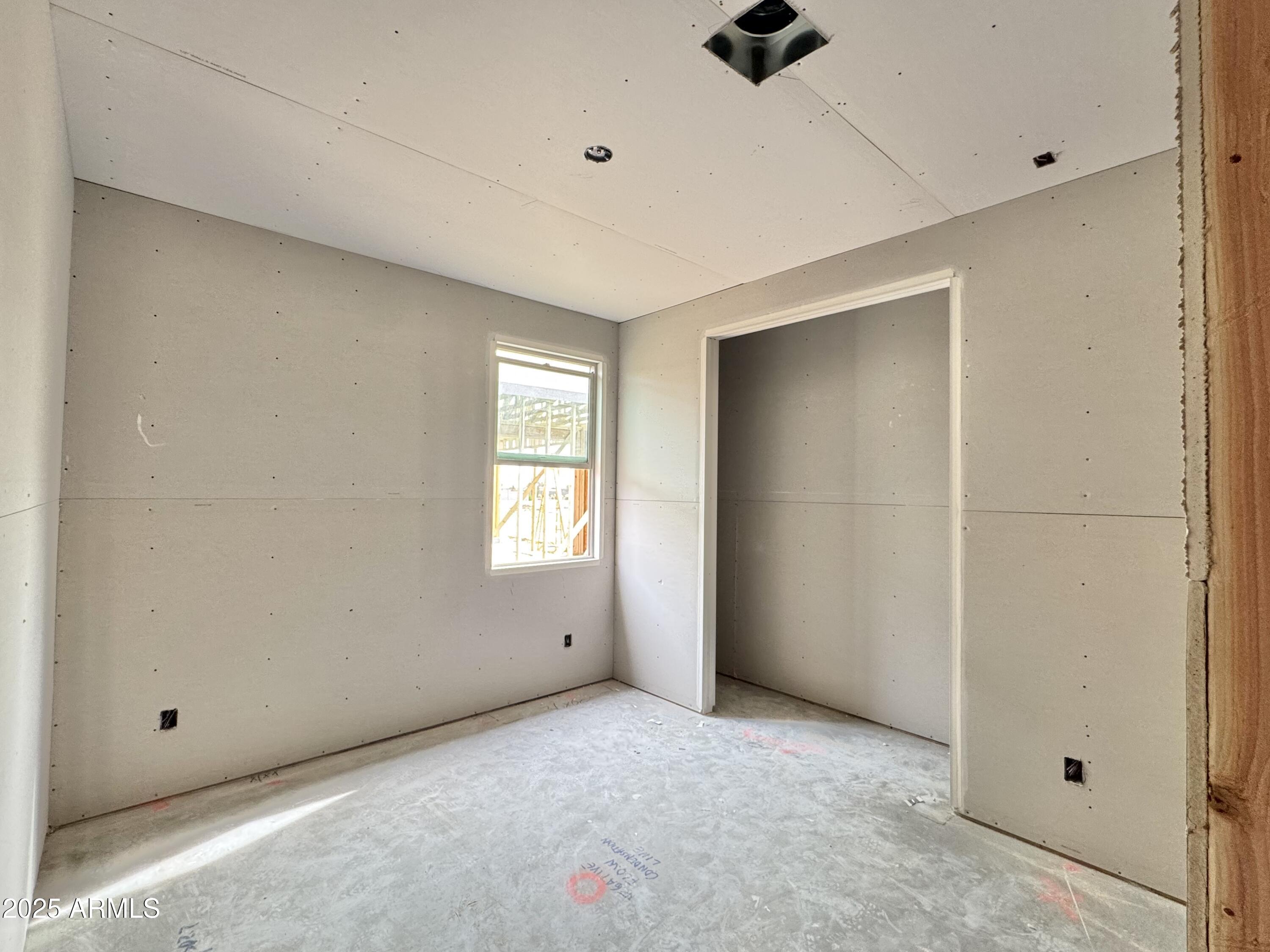 15621 W BROWN Street