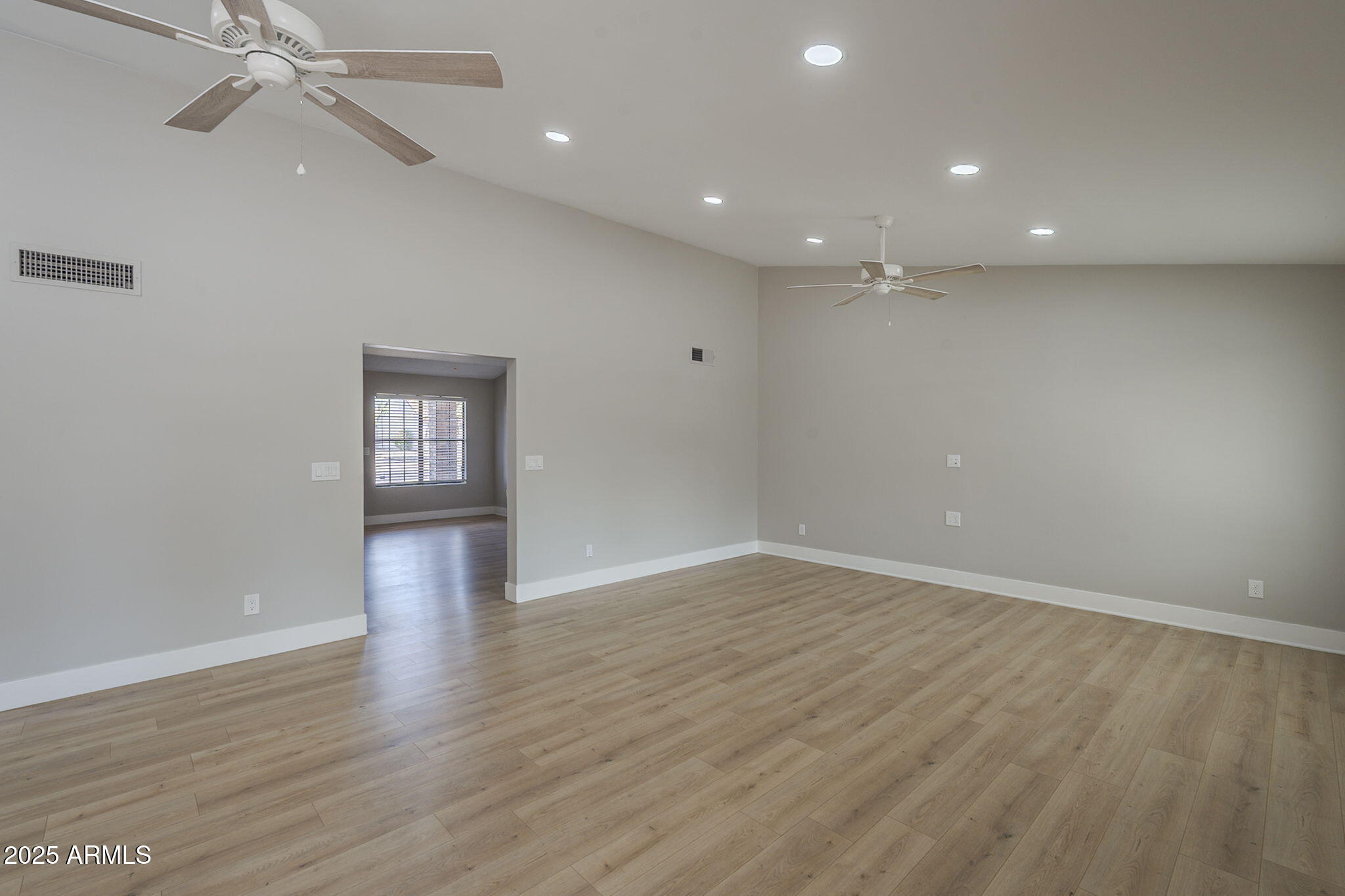 6443 E SANDRA Terrace