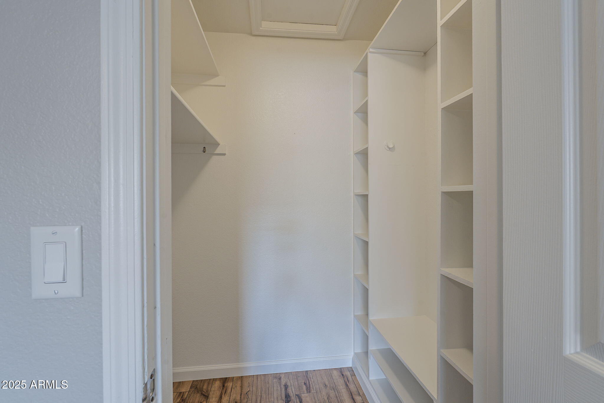 6443 E SANDRA Terrace