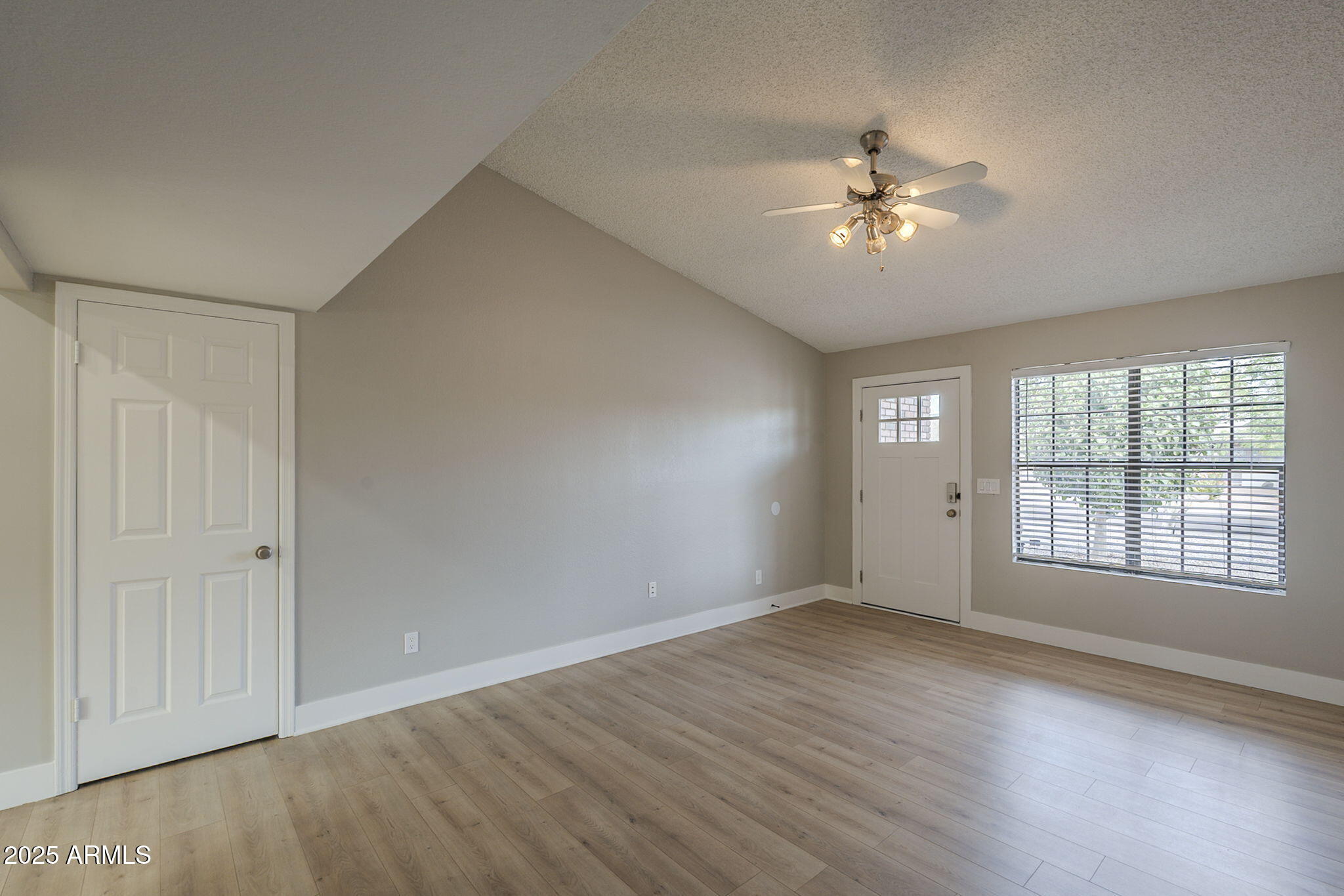 6443 E SANDRA Terrace