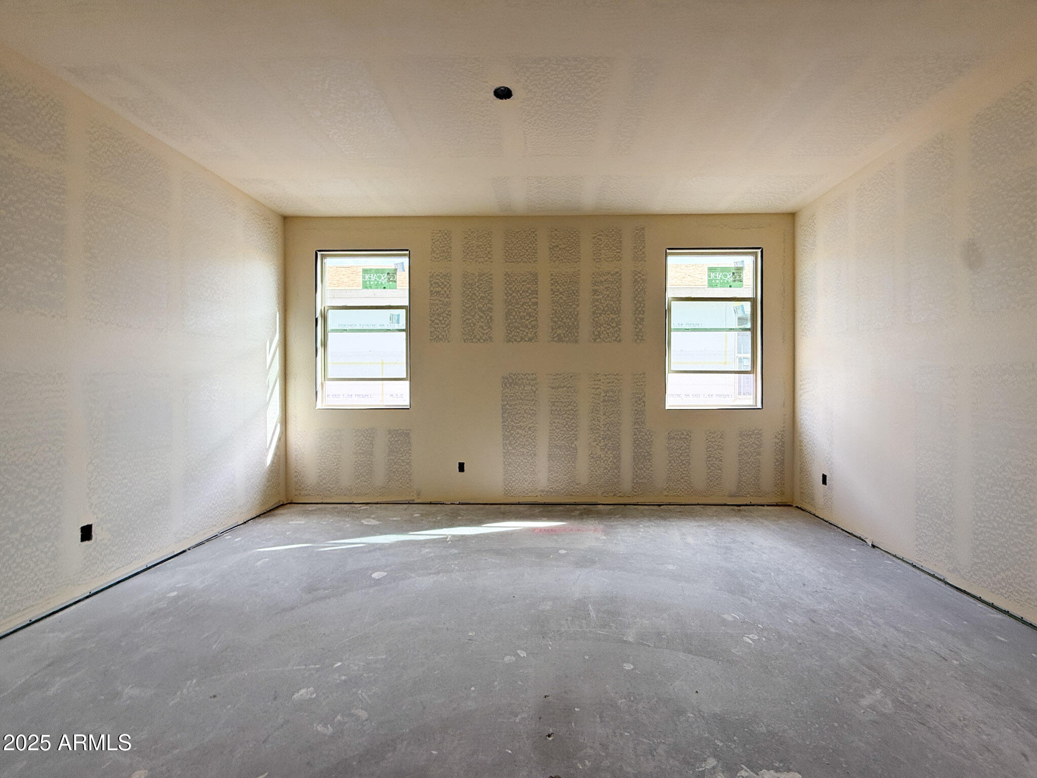 9542 W TAMARISK Avenue