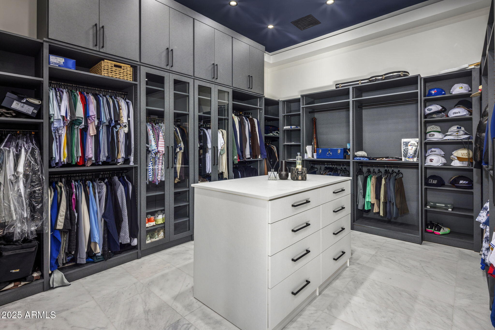 7627 E SUNNYSIDE Drive