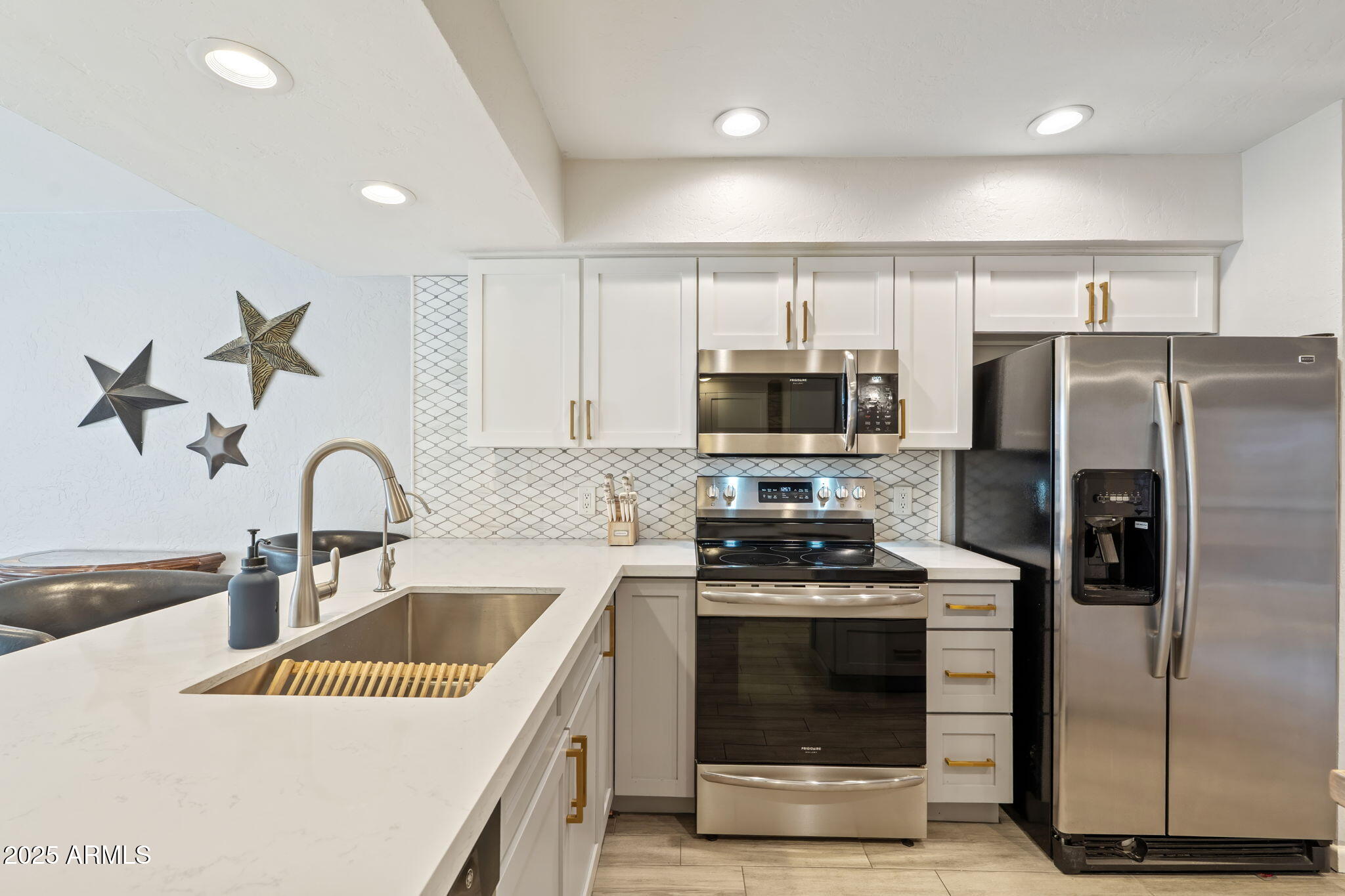 7401 N SCOTTSDALE Road 24