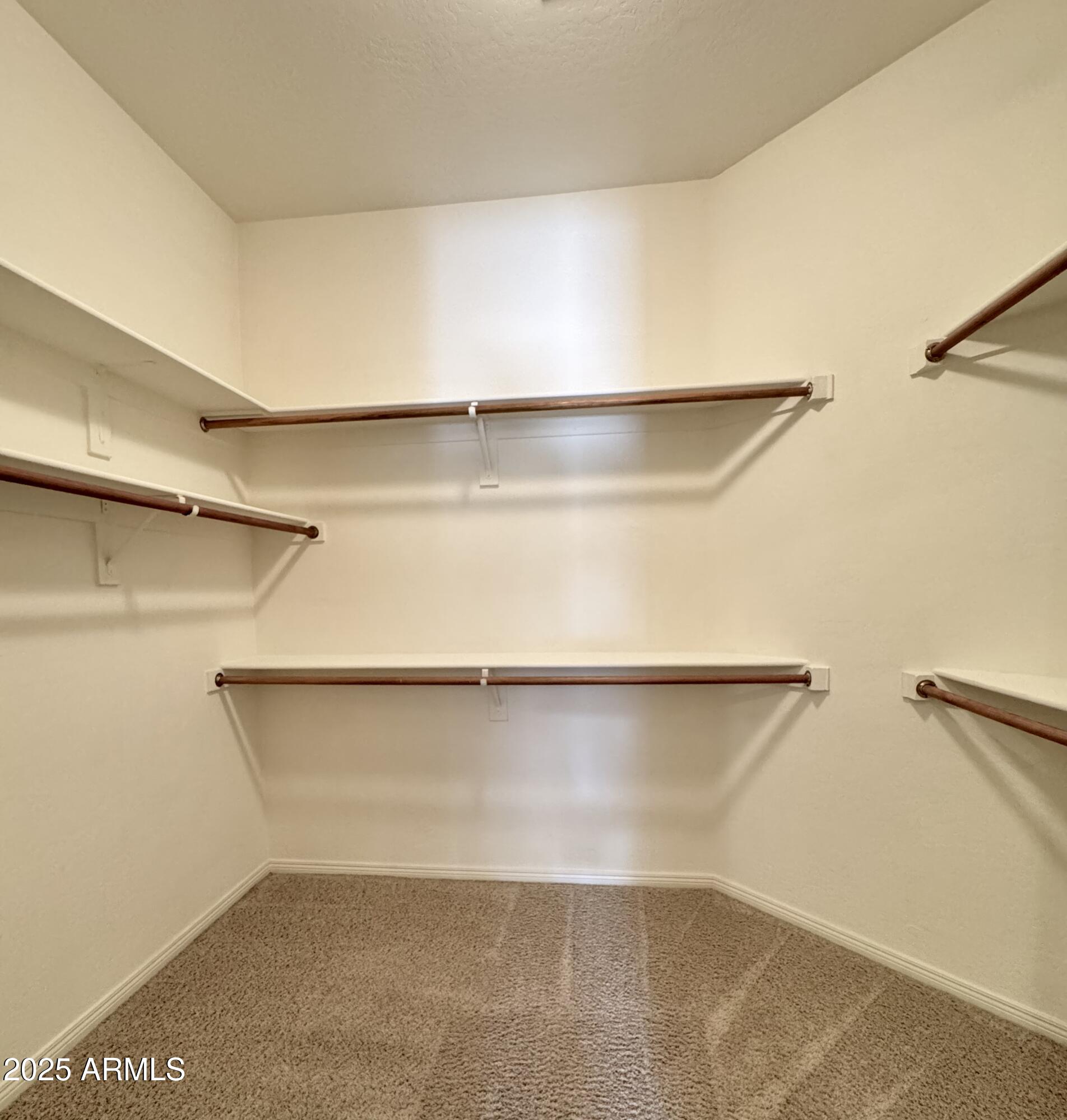 7307 E VAQUERO Drive