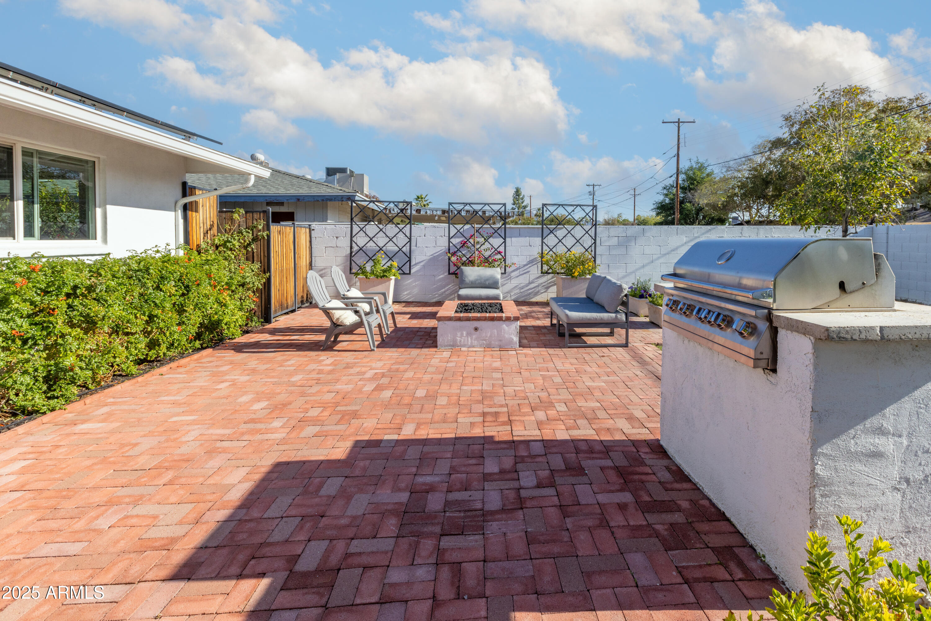 1129 W Georgia Avenue