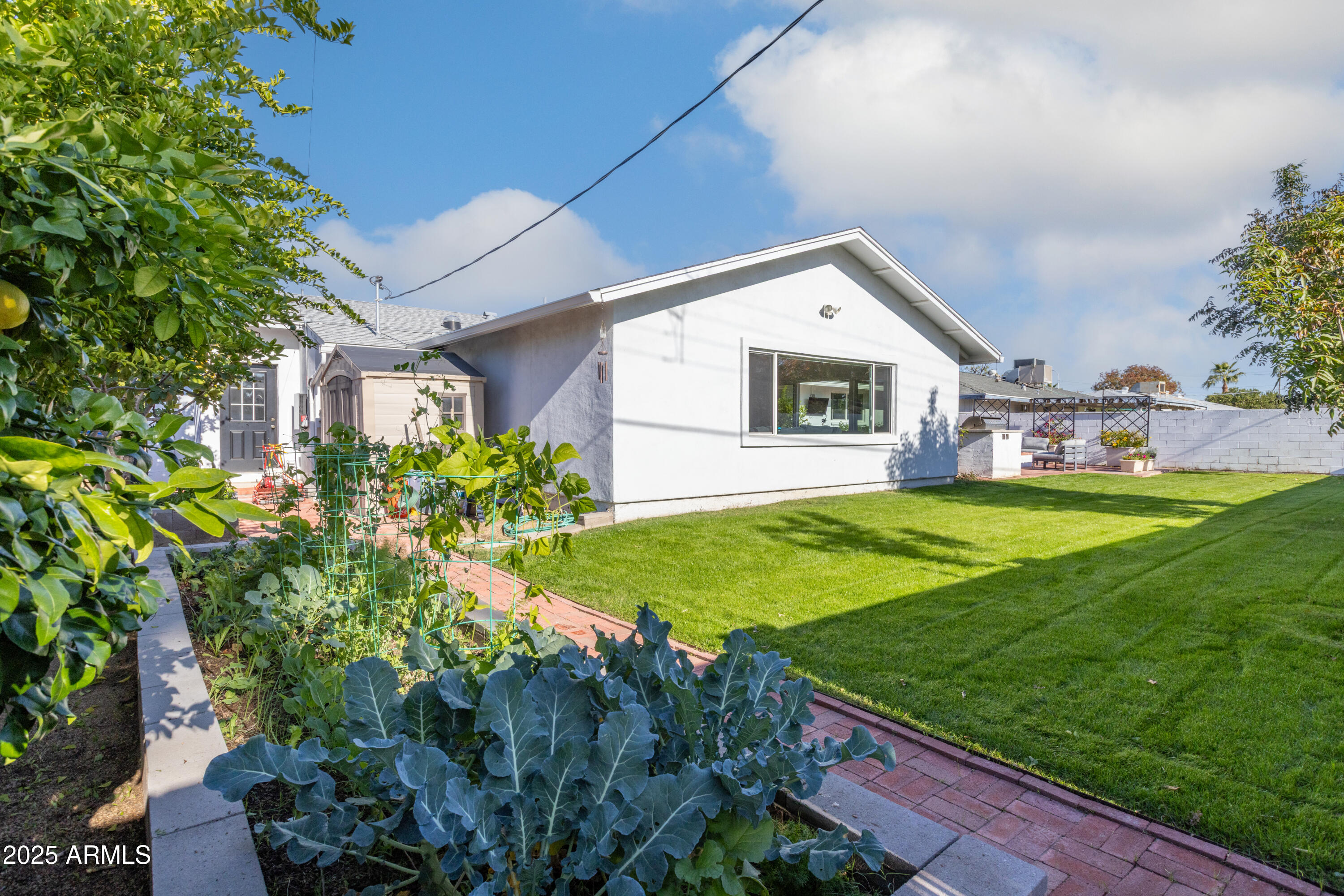 1129 W Georgia Avenue