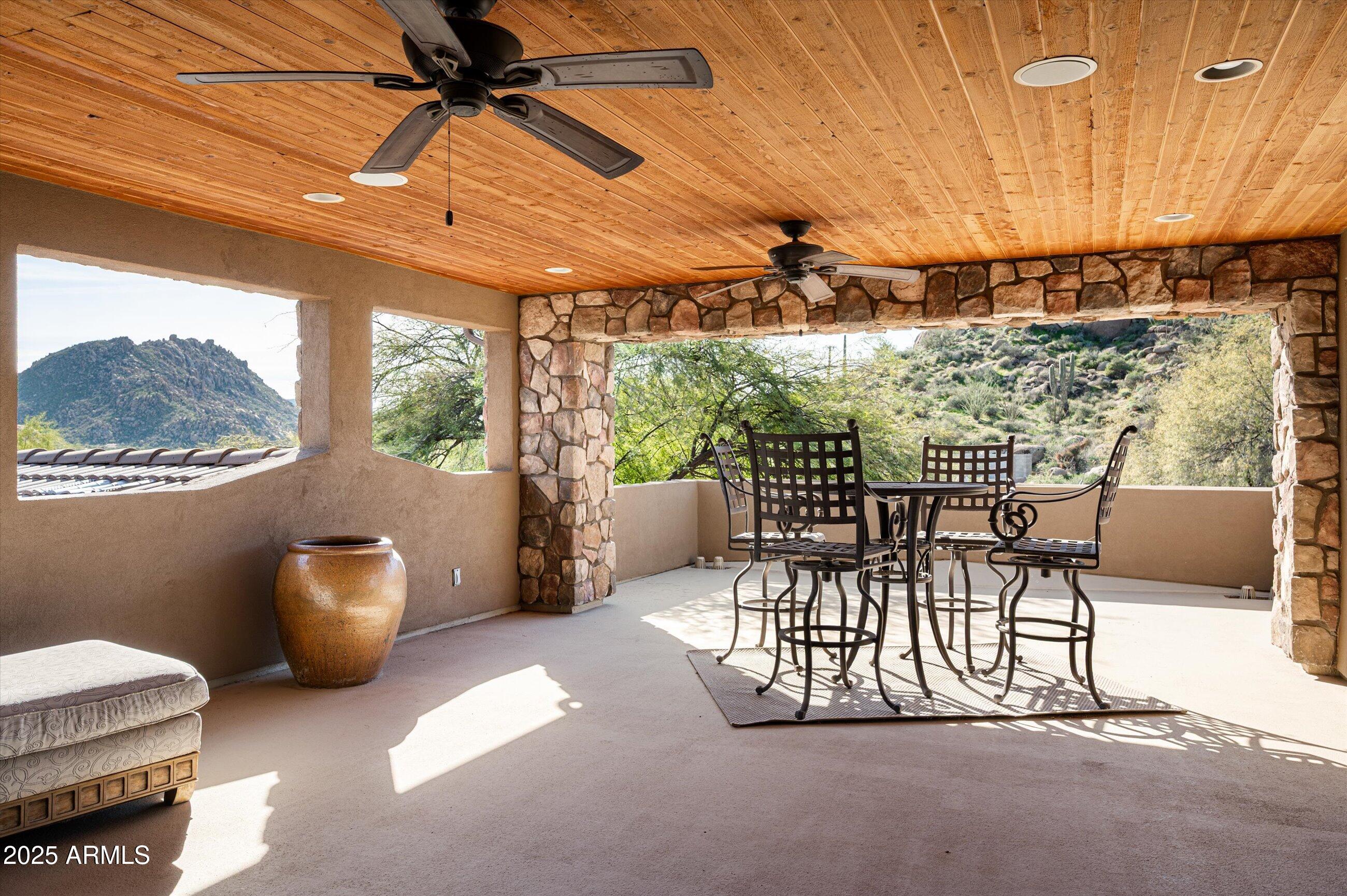 10638 E HEDGEHOG Place