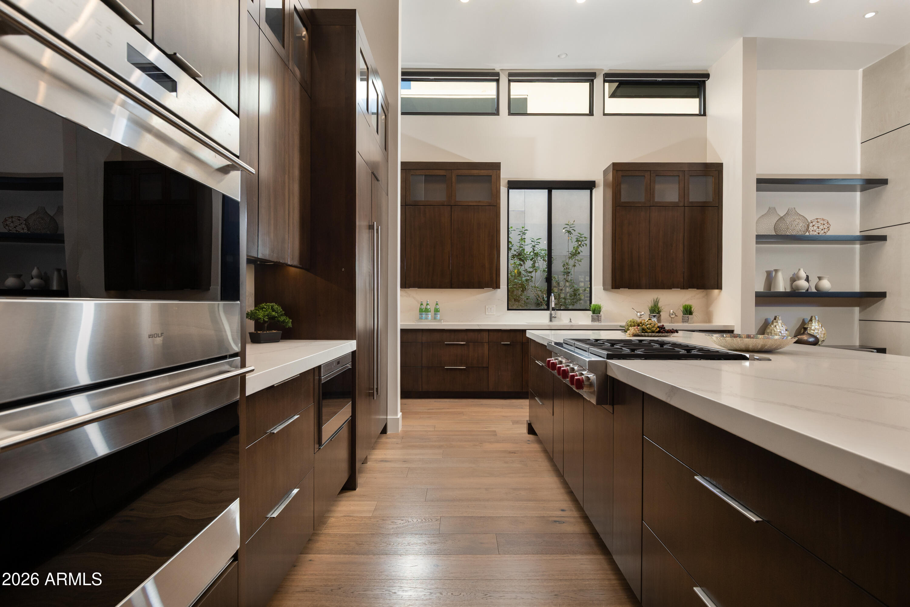 5935 N ECHO CANYON Lane