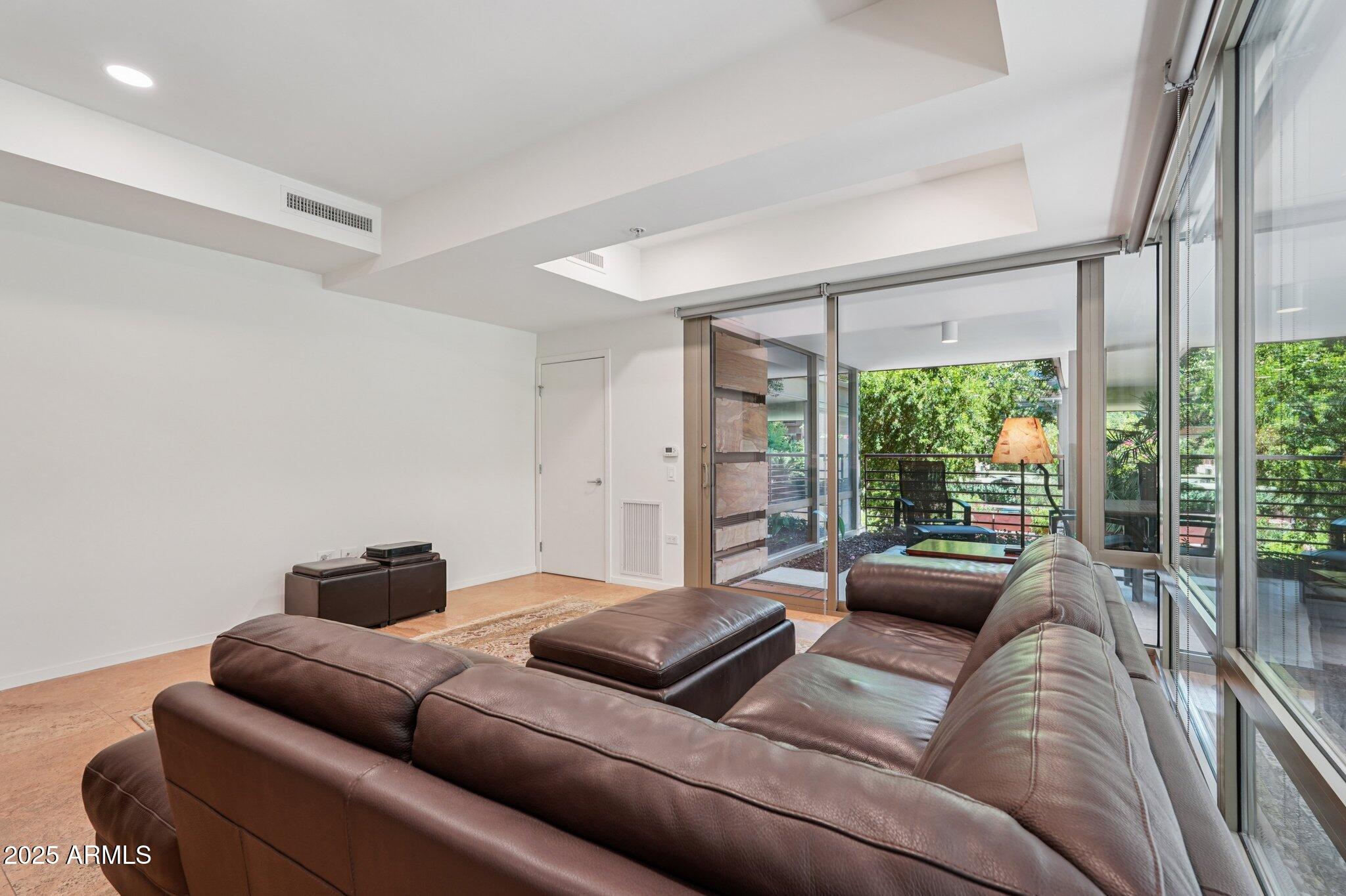 7161 E RANCHO VISTA Drive 2002