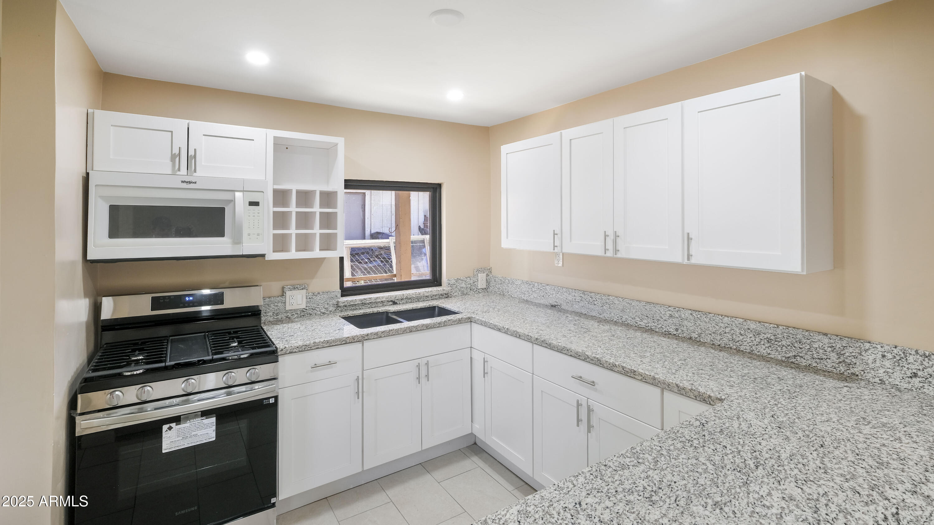 2333 W COOLIDGE Street