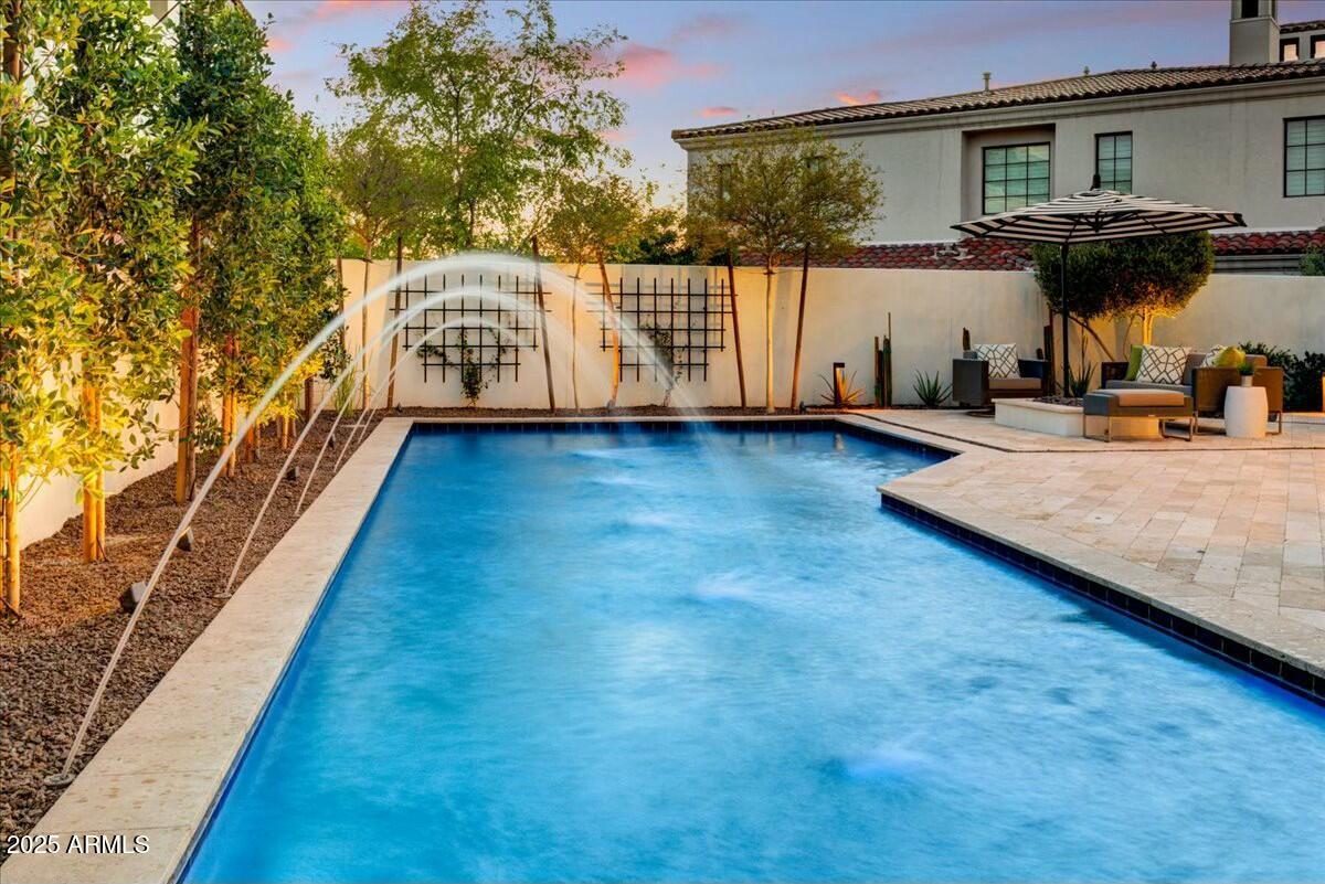 9467 E ROCKWOOD Drive