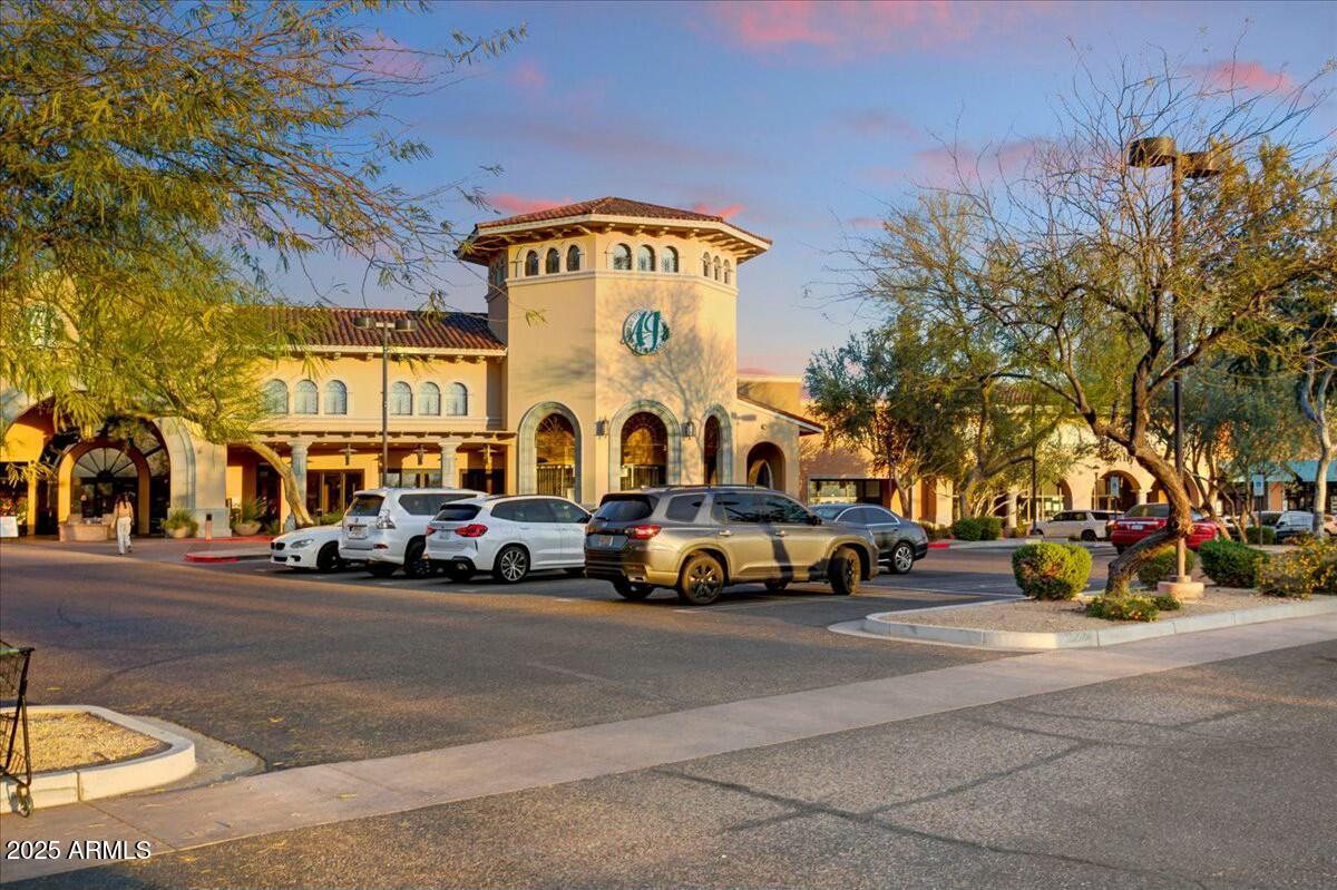 9467 E ROCKWOOD Drive