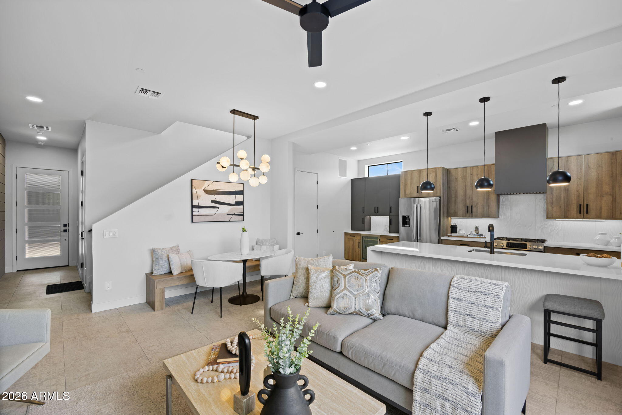 377 E WINDSOR Avenue 7