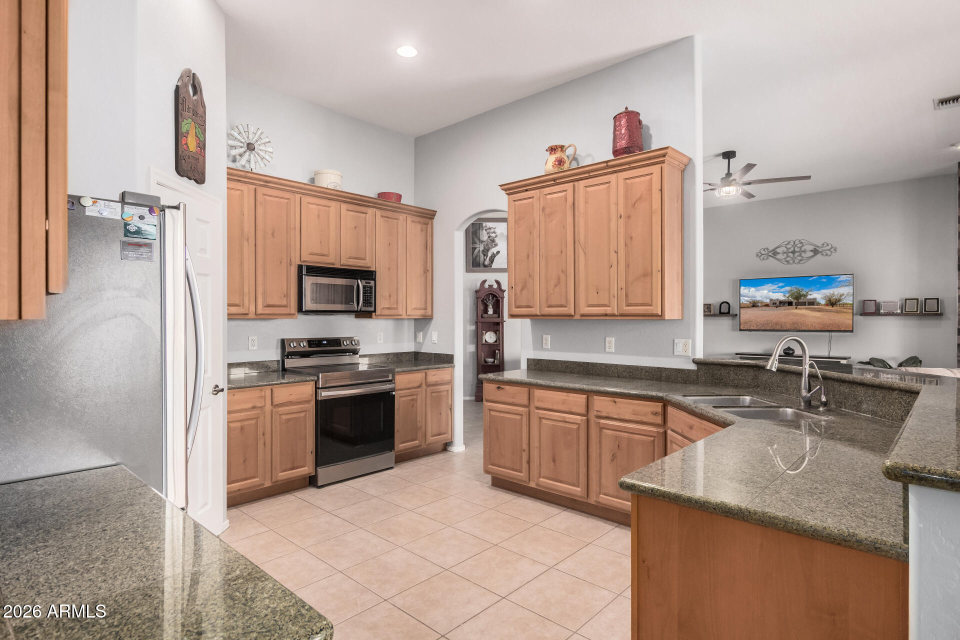 42419 N CENTRAL Avenue