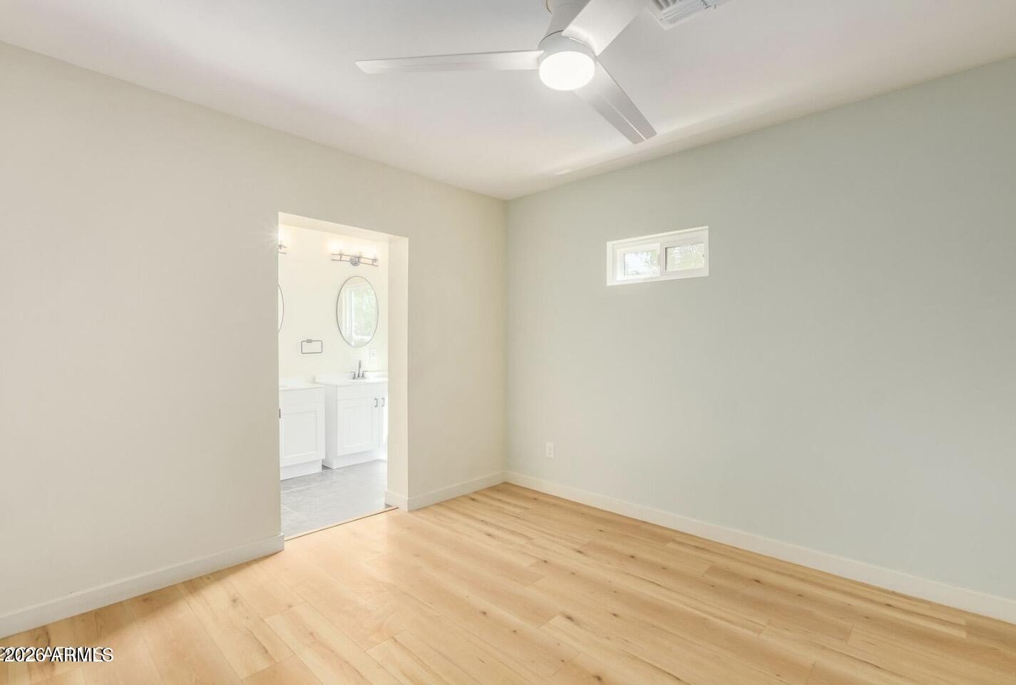 902 E FAIRMOUNT Avenue