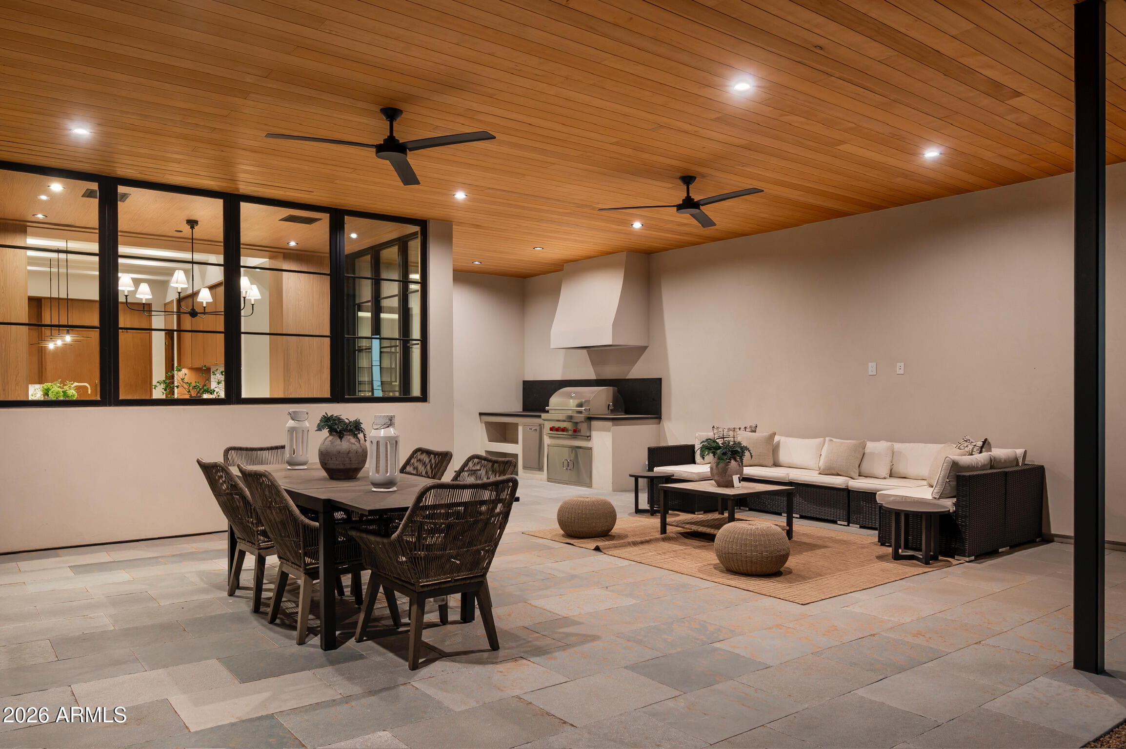 4864 E LAFAYETTE Boulevard