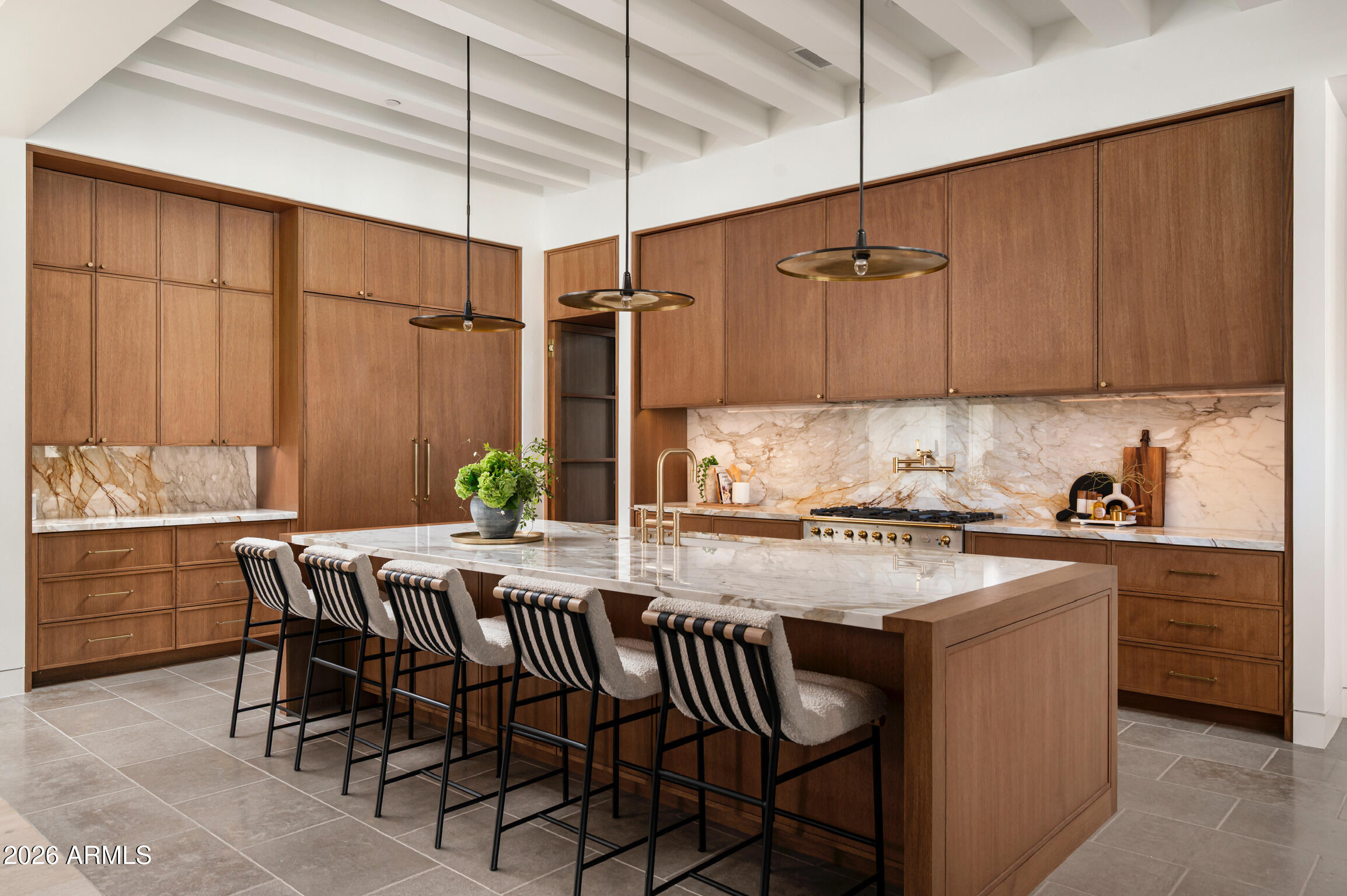 4864 E LAFAYETTE Boulevard